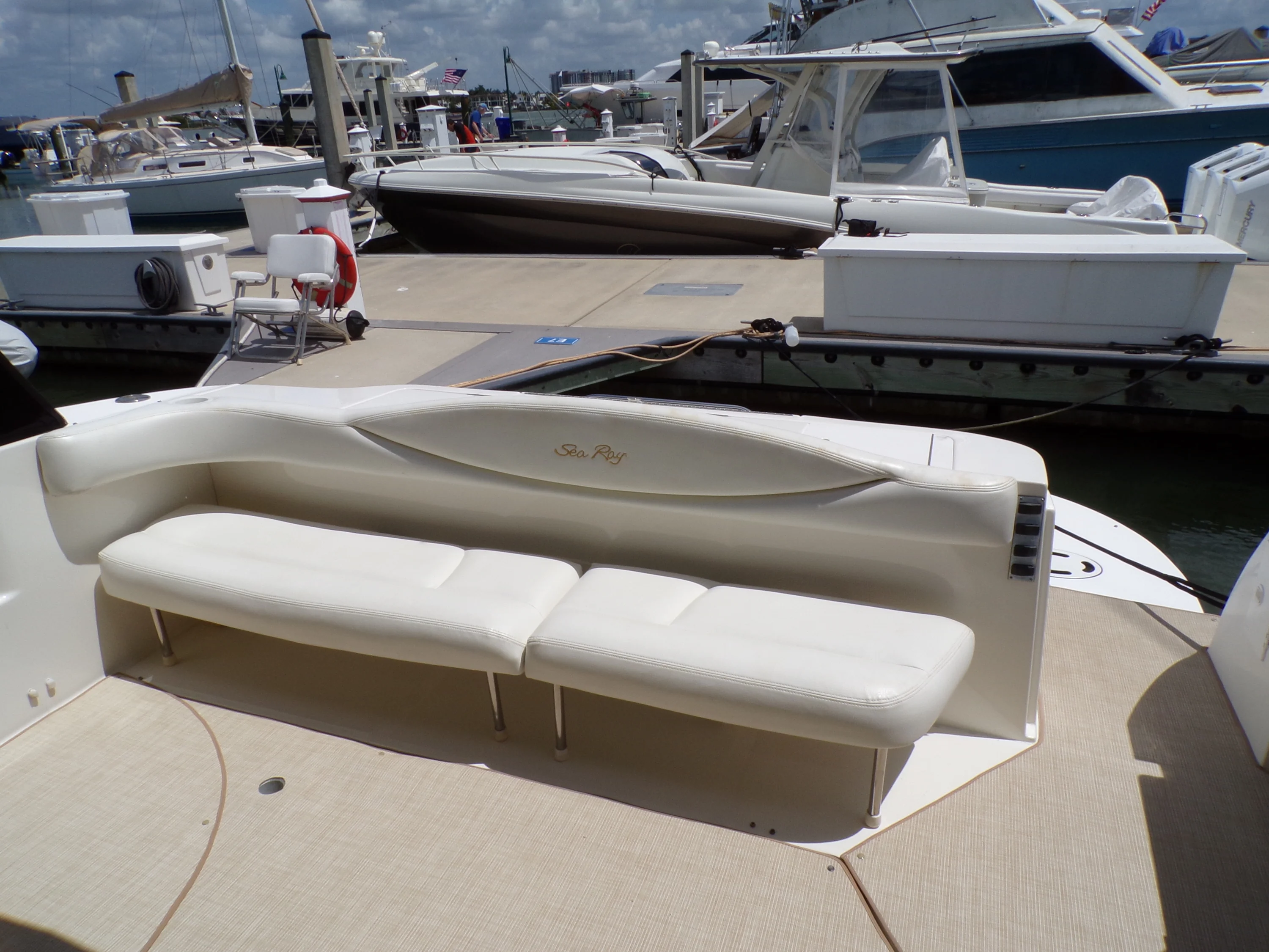 2000 Sea Ray 410 EXPRESS Image Thumbnail #16