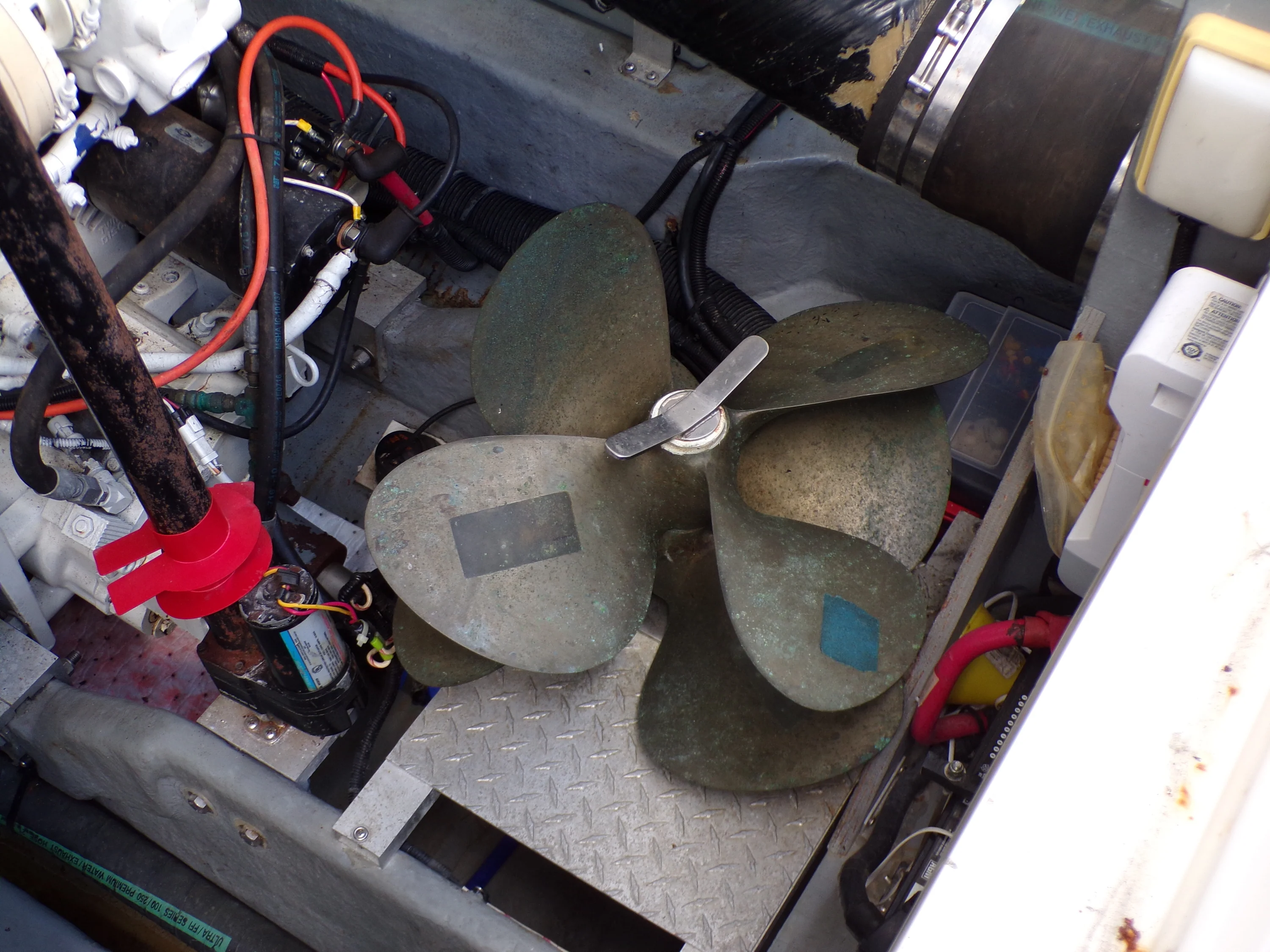 2000 Sea Ray 410 EXPRESS Image Thumbnail #73