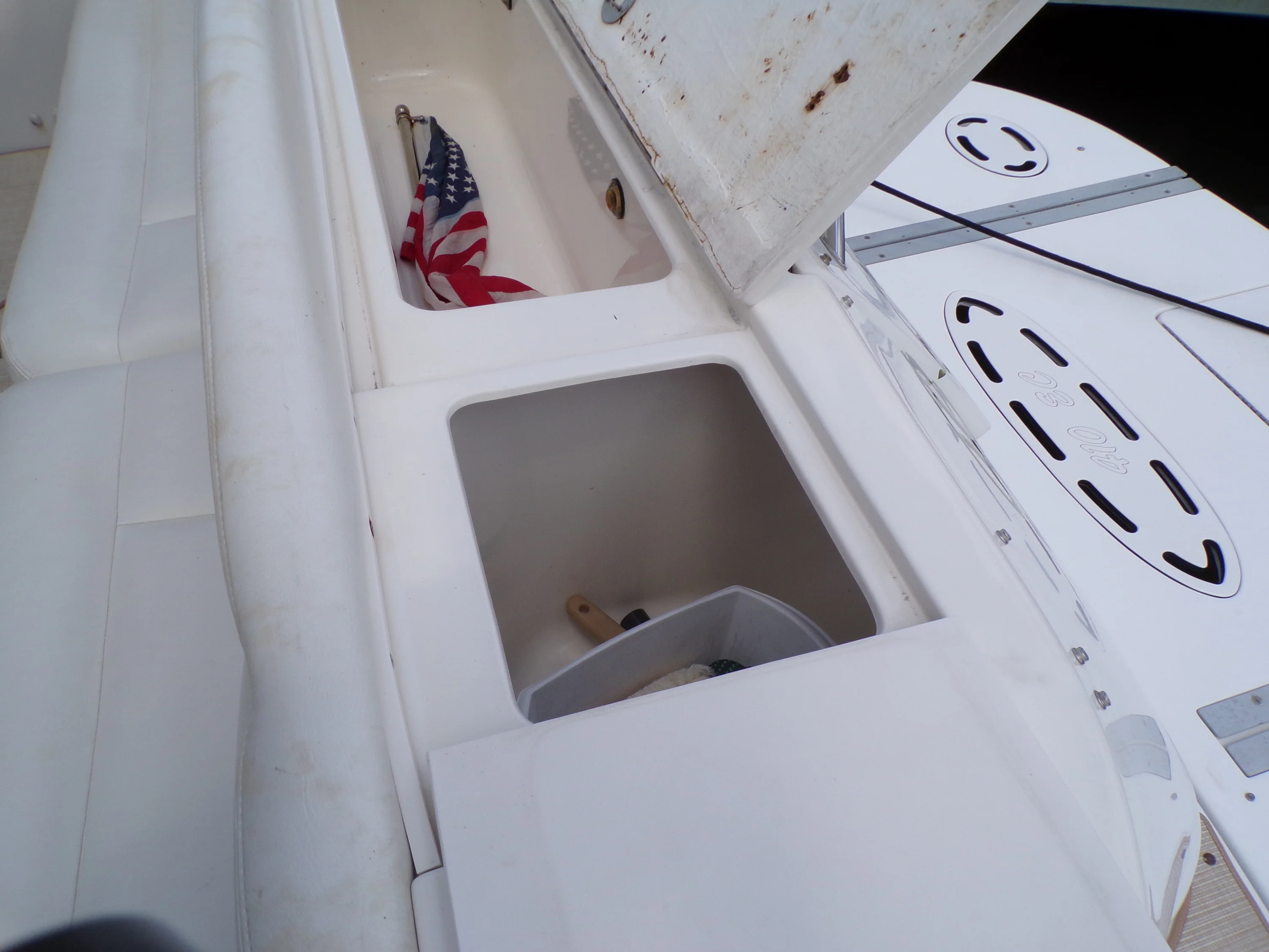 2000 Sea Ray 410 EXPRESS Image Thumbnail #81