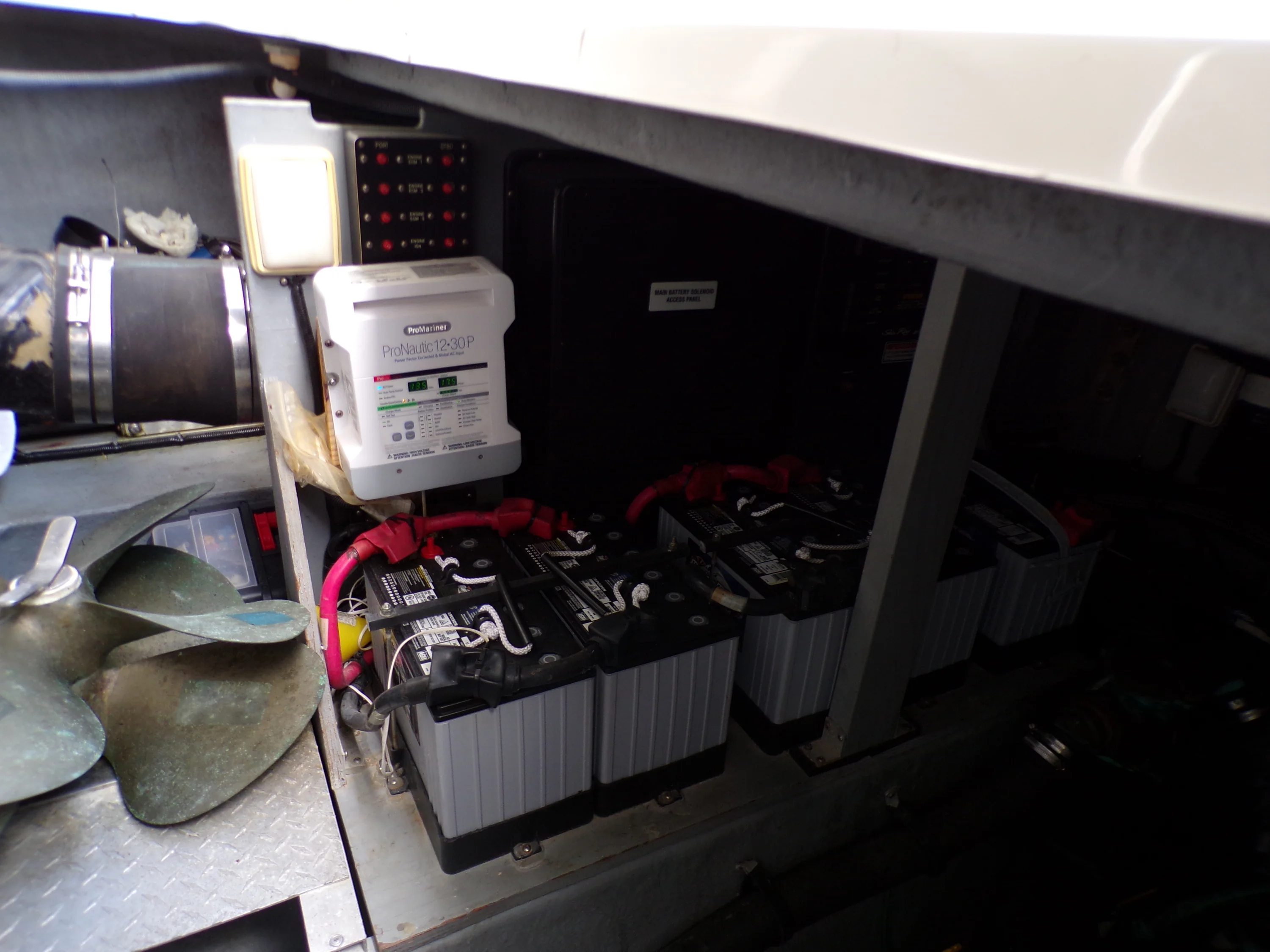 2000 Sea Ray 410 EXPRESS Image Thumbnail #78