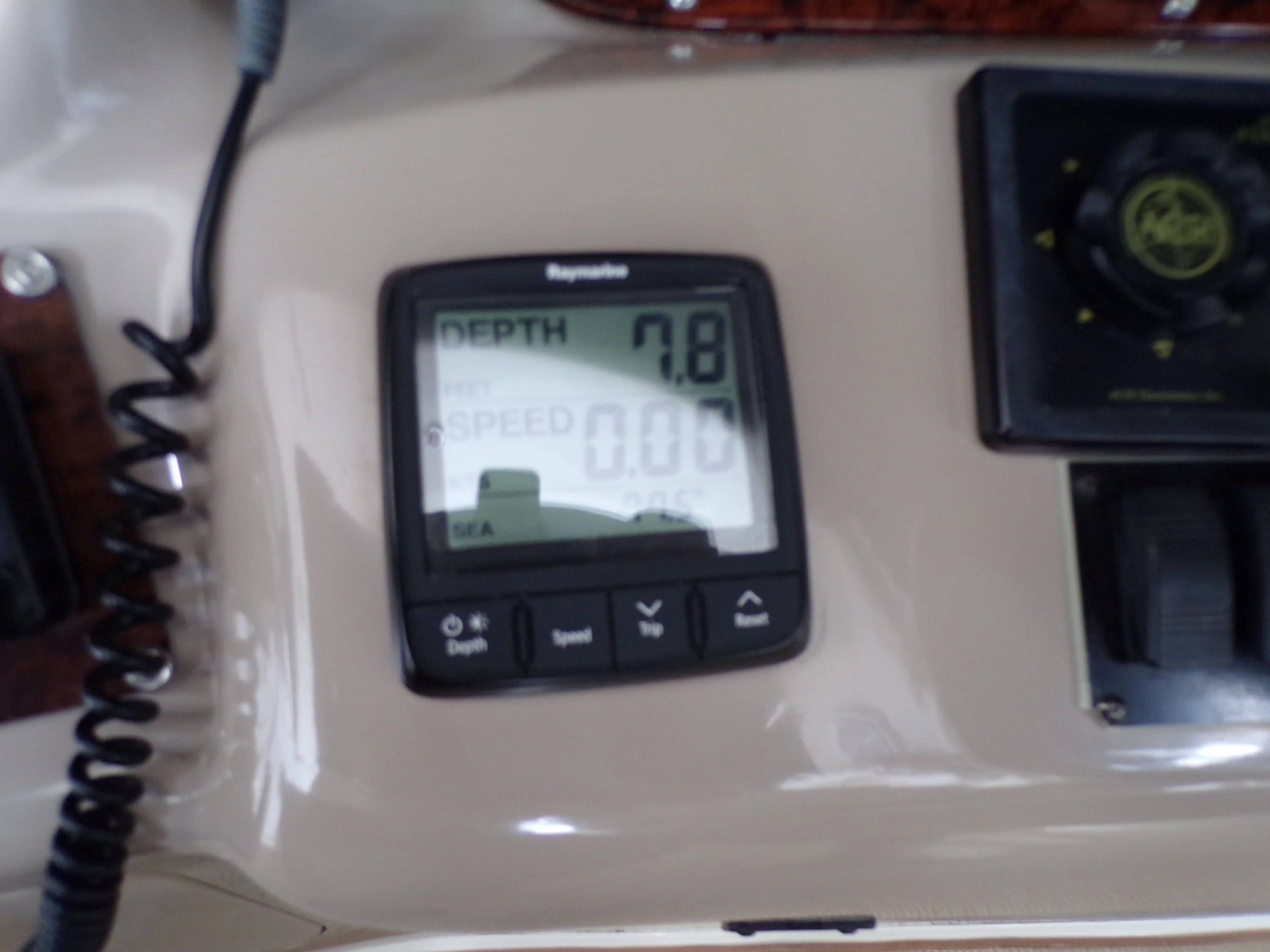 2000 Sea Ray 410 EXPRESS Image Thumbnail #68