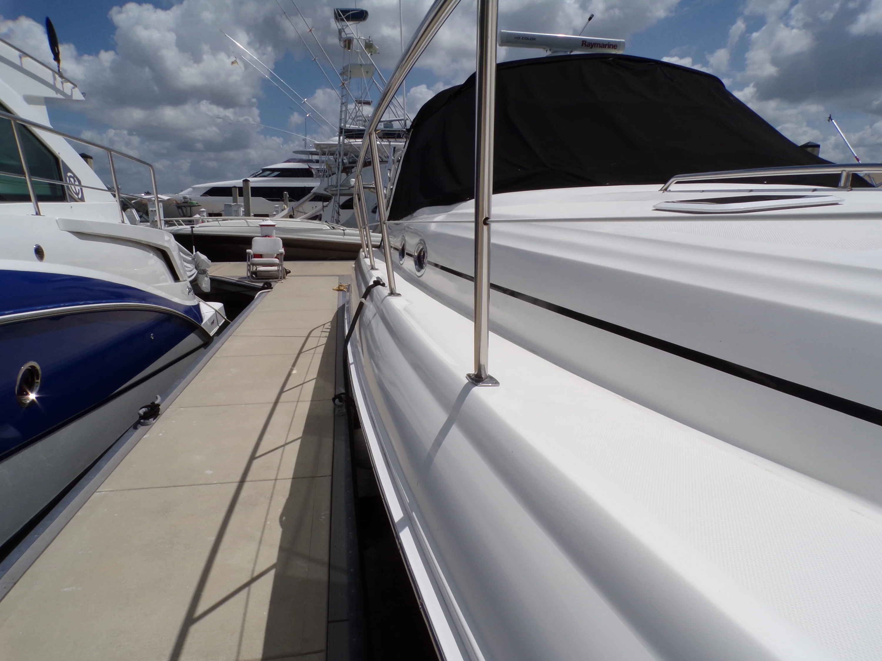 2000 Sea Ray 410 EXPRESS Image Thumbnail #8