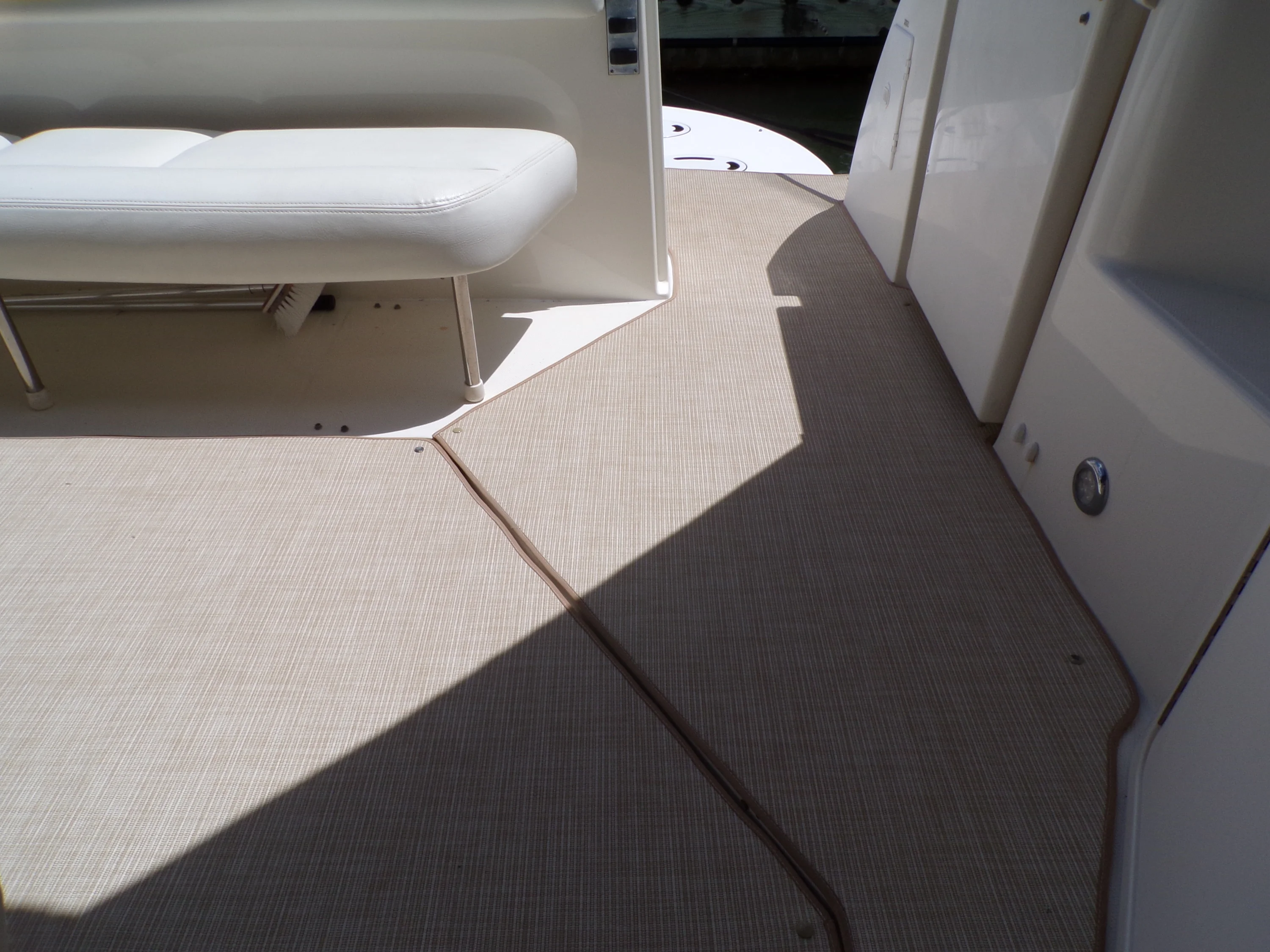 2000 Sea Ray 410 EXPRESS Image Thumbnail #17