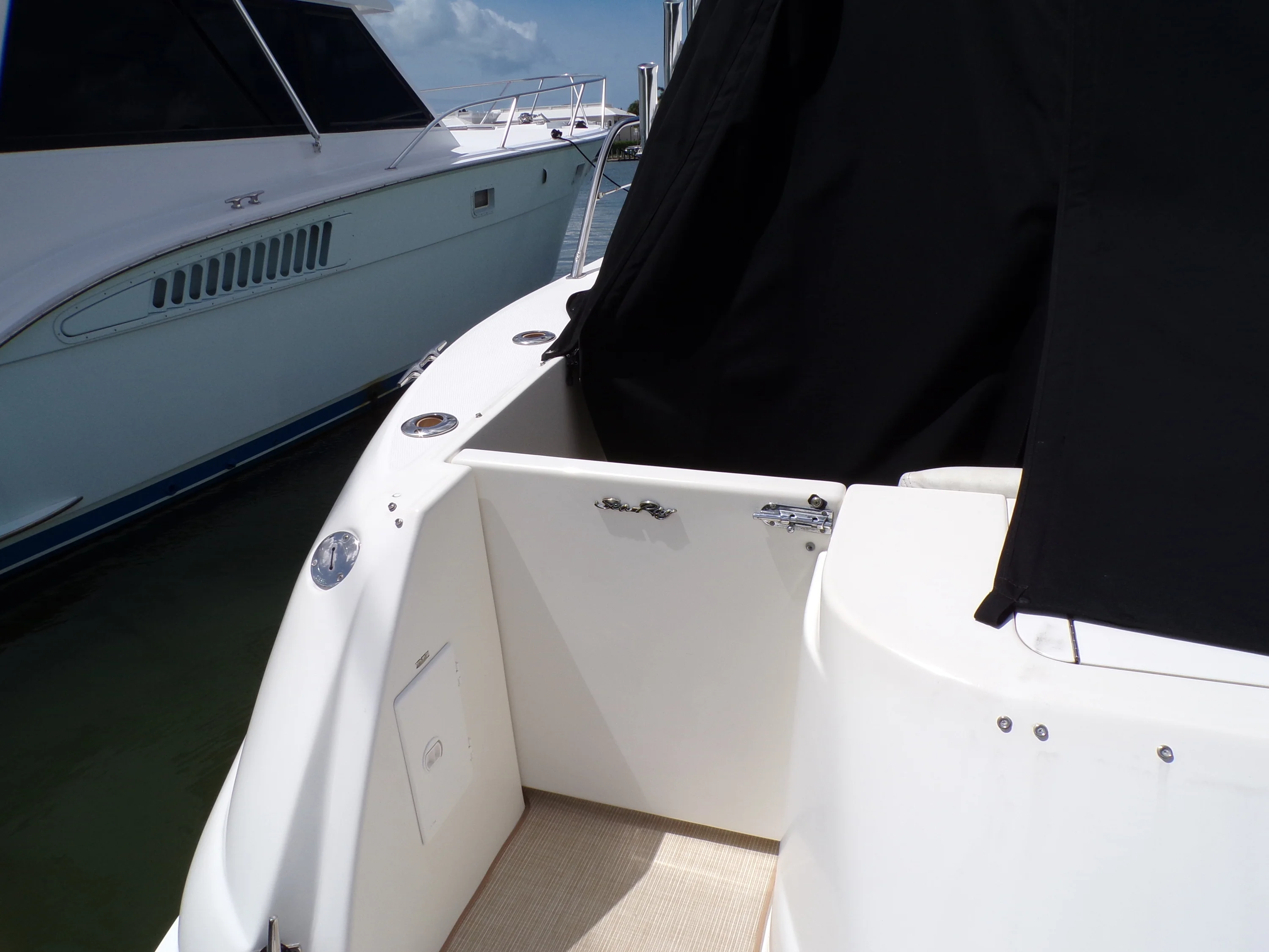 2000 Sea Ray 410 EXPRESS Image Thumbnail #13