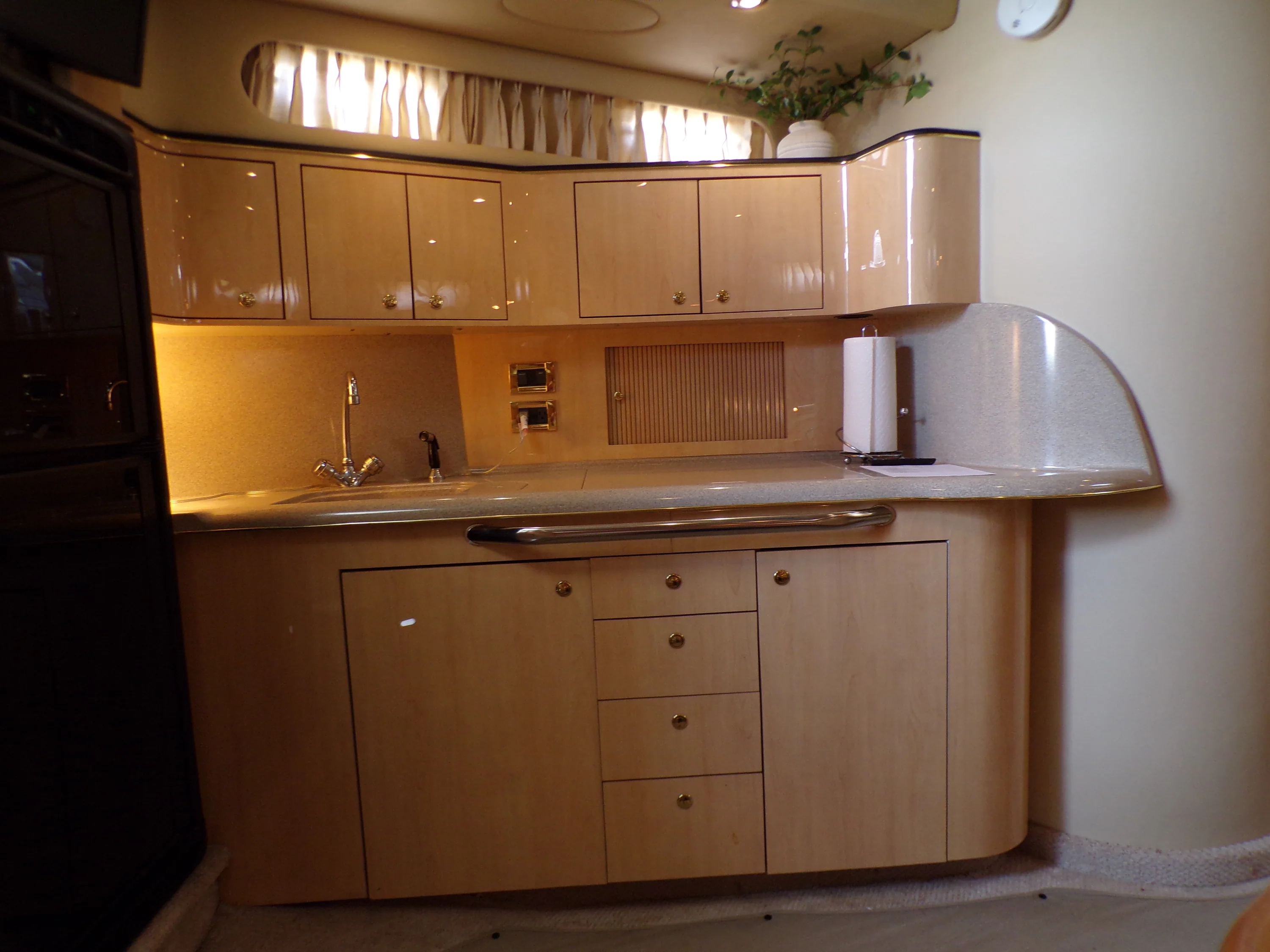 2000 Sea Ray 410 EXPRESS Image Thumbnail #40