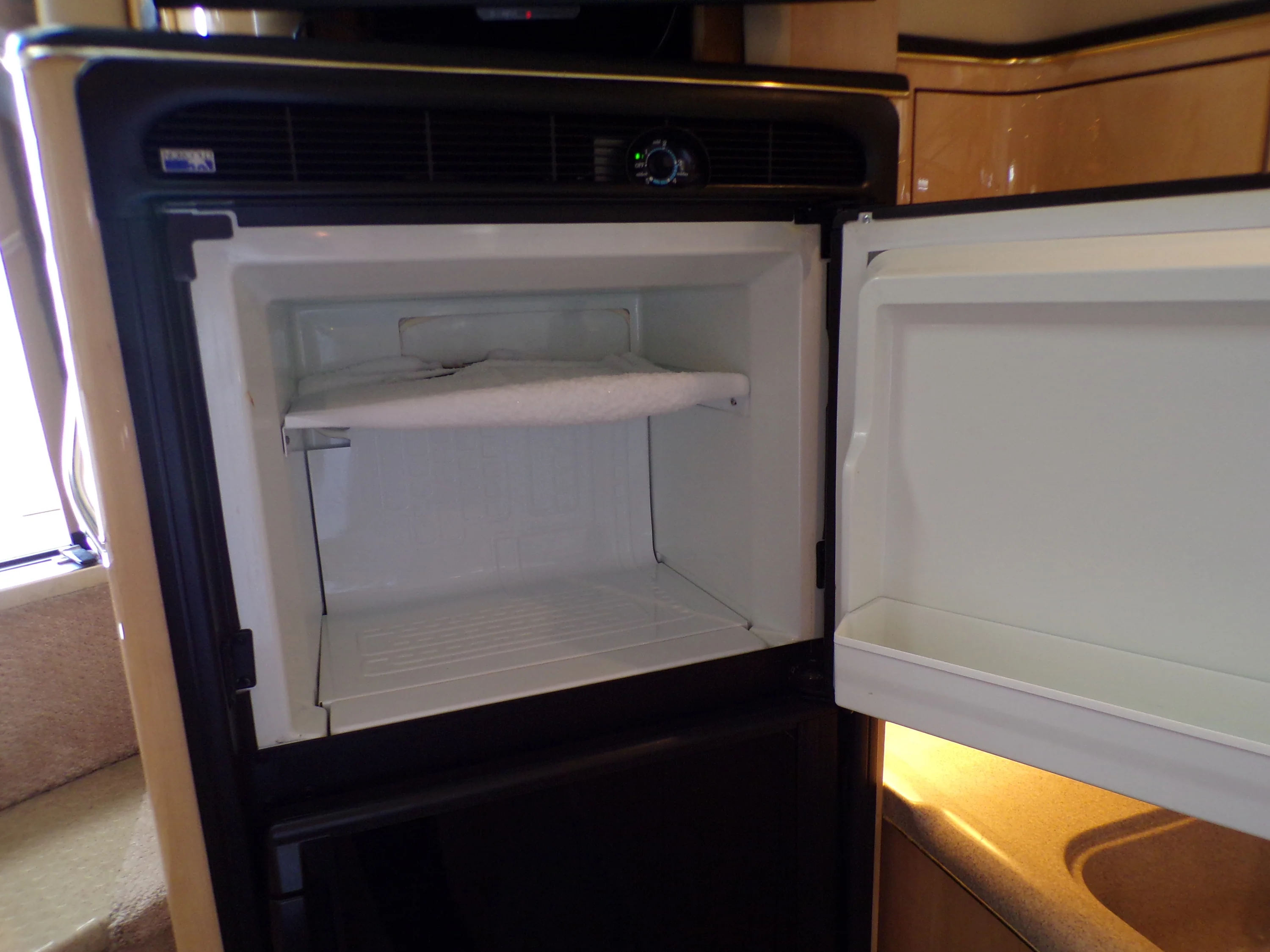 2000 Sea Ray 410 EXPRESS Image Thumbnail #44