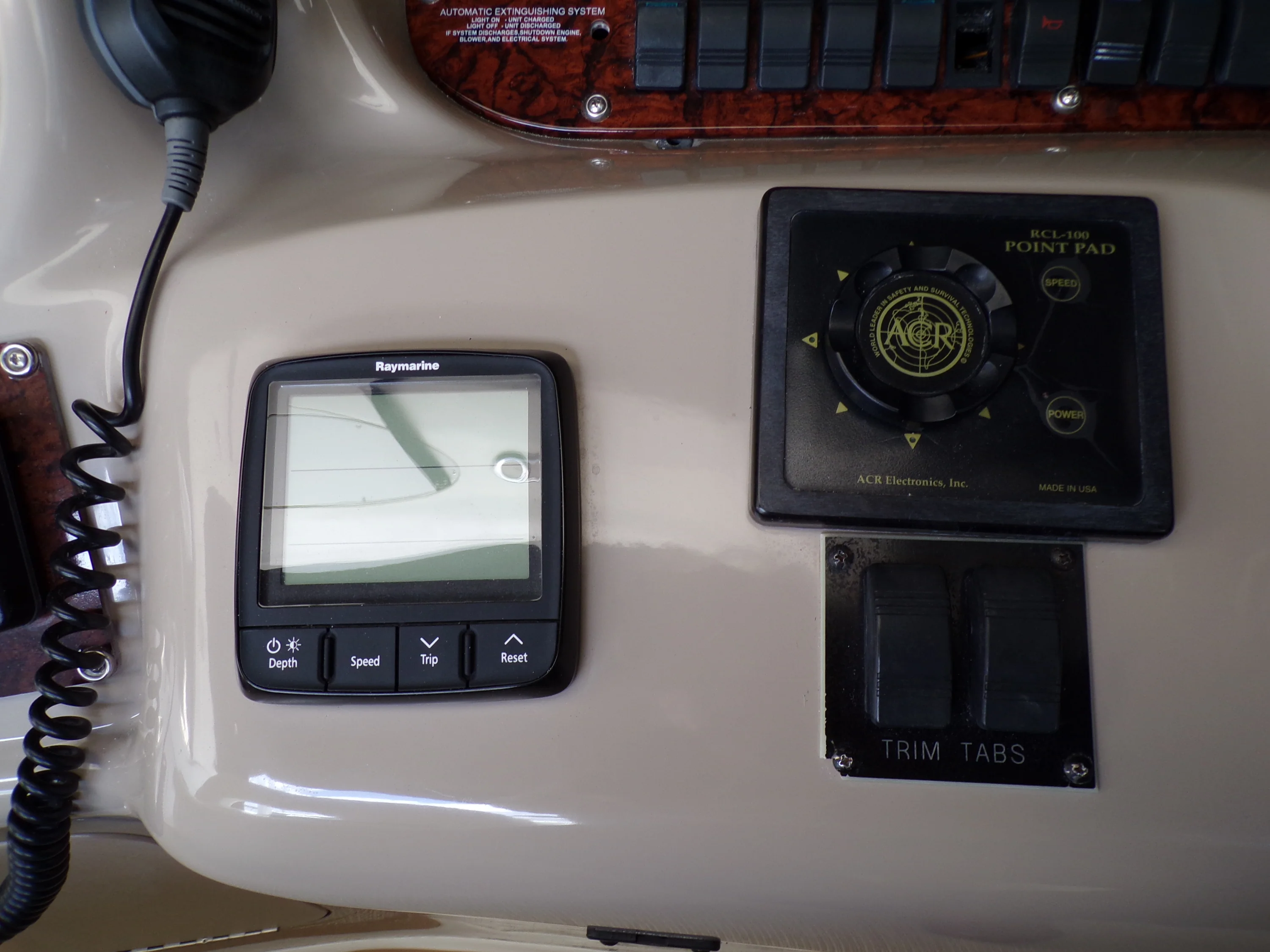 2000 Sea Ray 410 EXPRESS Image Thumbnail #22