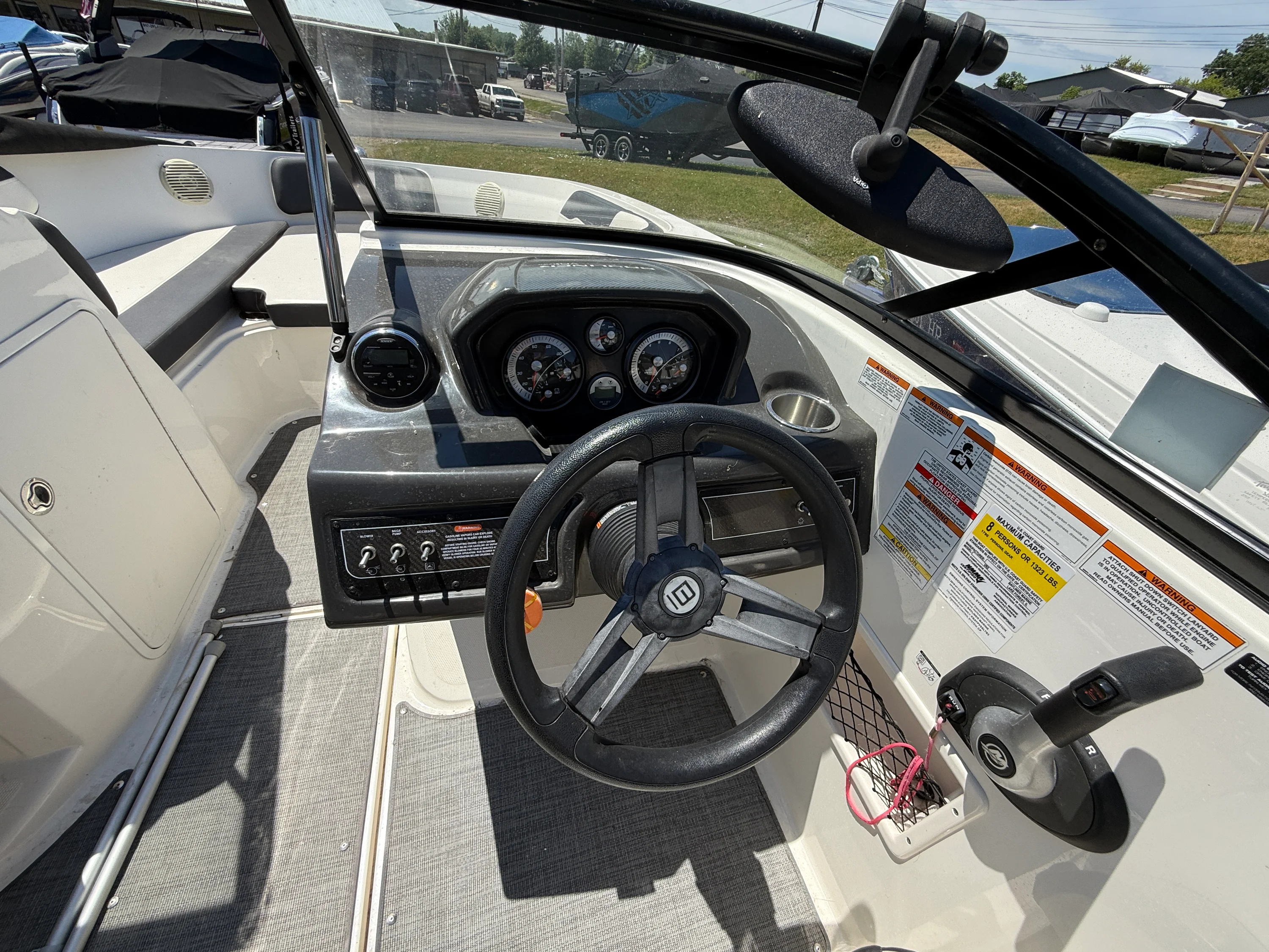 2019 Bayliner VR5 Image Thumbnail #12