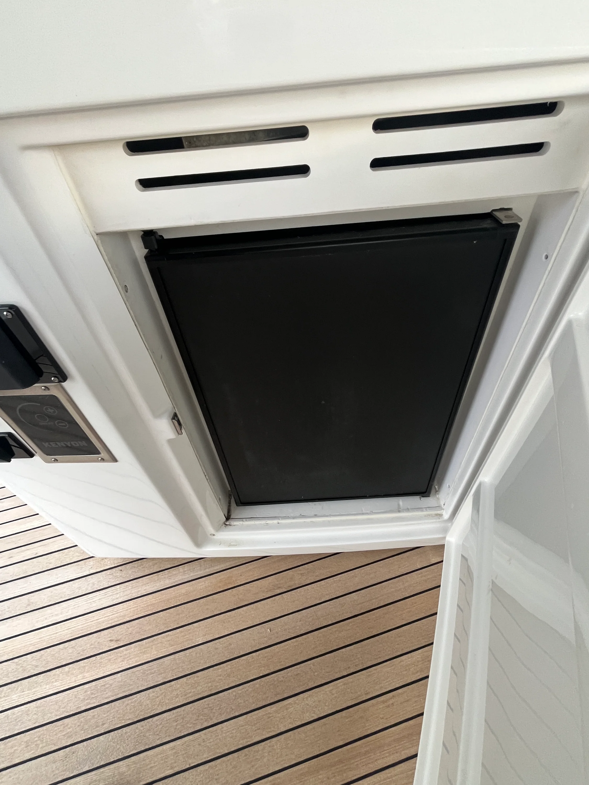 2015 Azimut 54 FLY Image Thumbnail #42