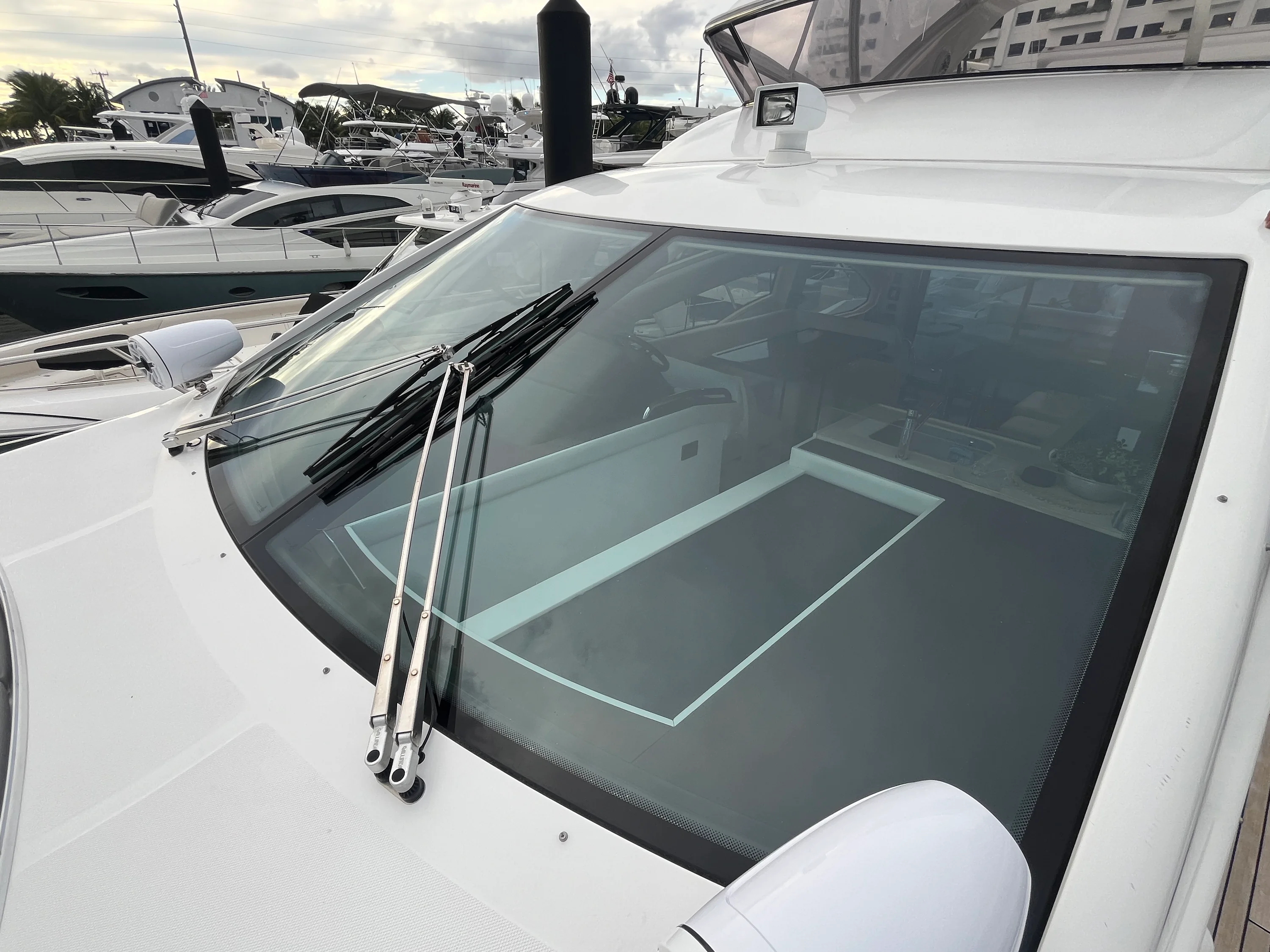 2015 Azimut 54 FLY Image Thumbnail #35