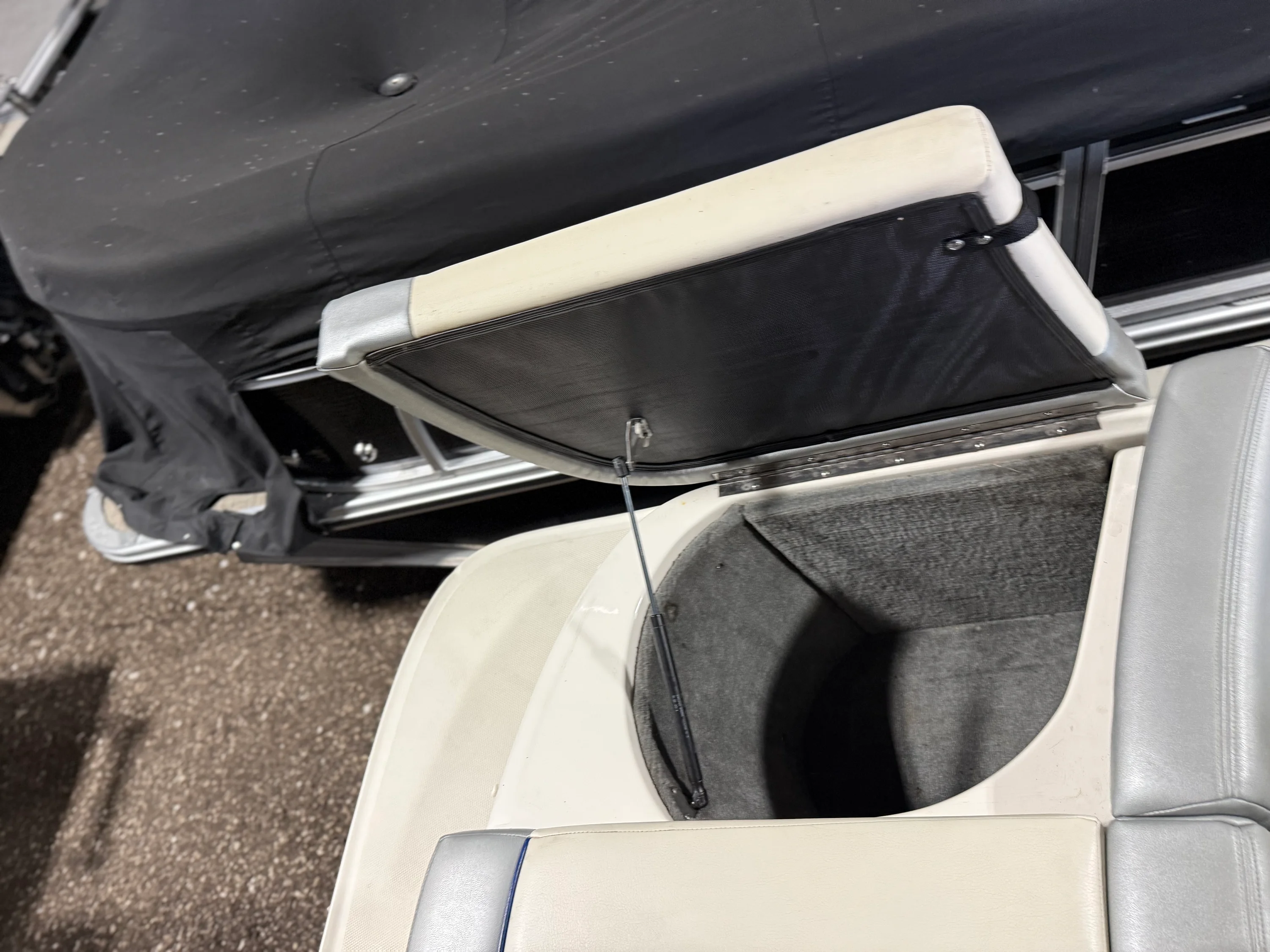 2009 Sea Ray 175 Image Thumbnail #8