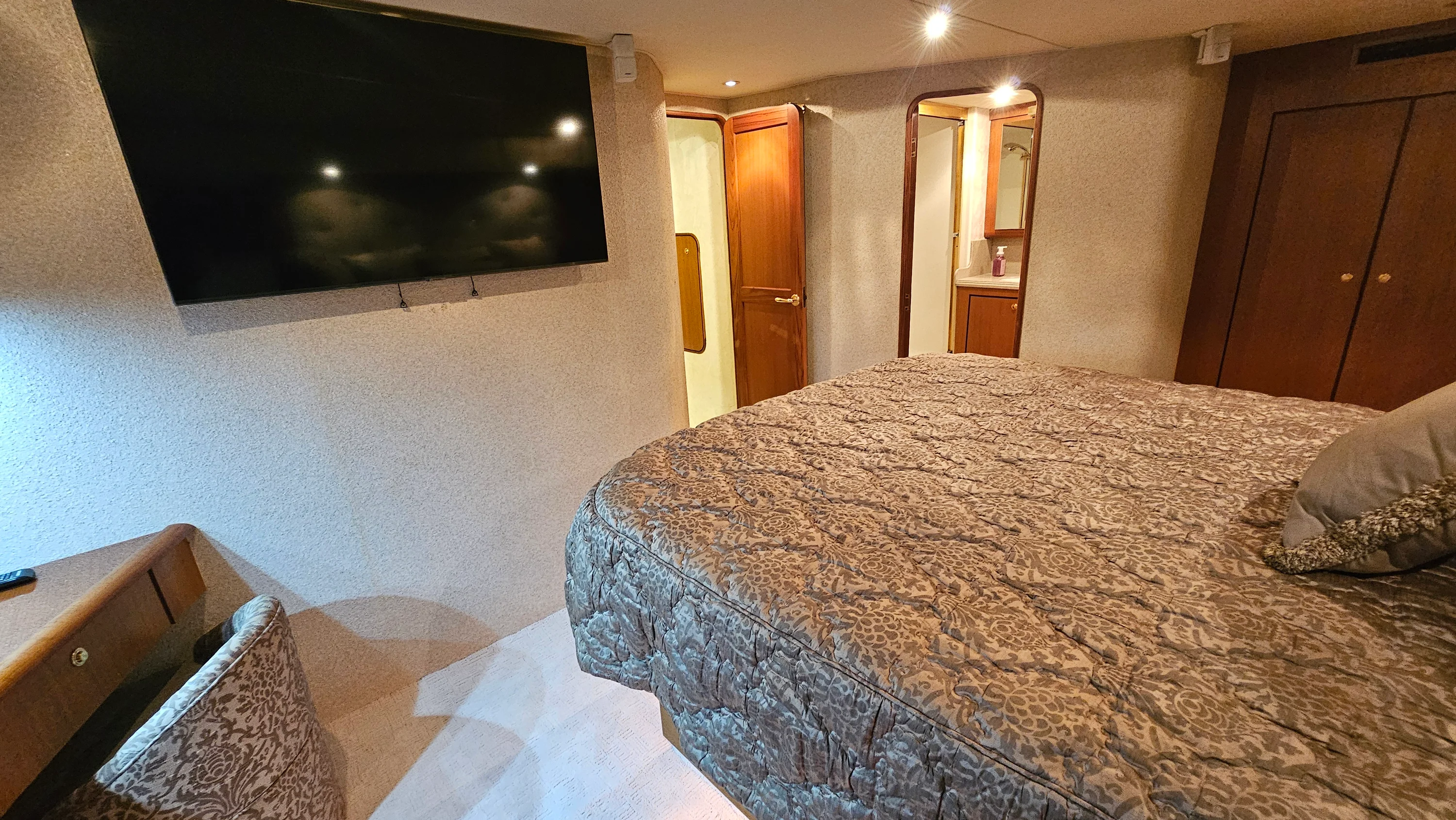 2000 Ocean Yachts 70 SUPER SPORT Image Thumbnail #38