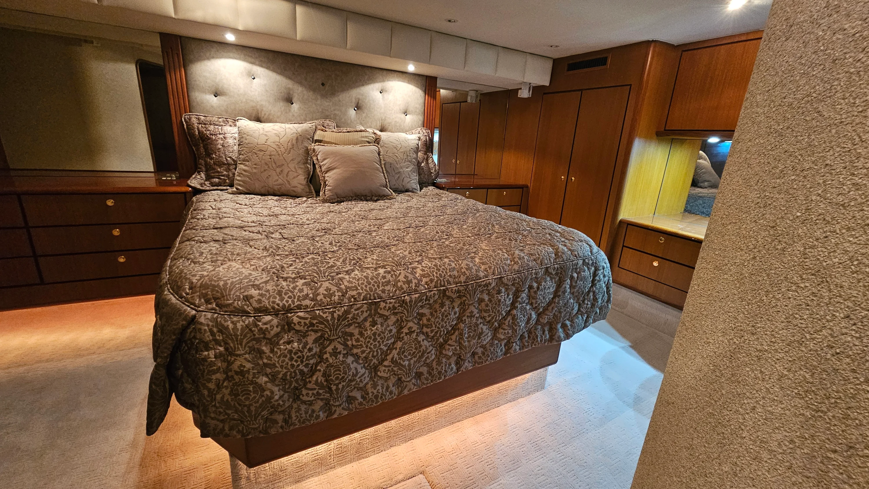 2000 Ocean Yachts 70 SUPER SPORT Image Thumbnail #36