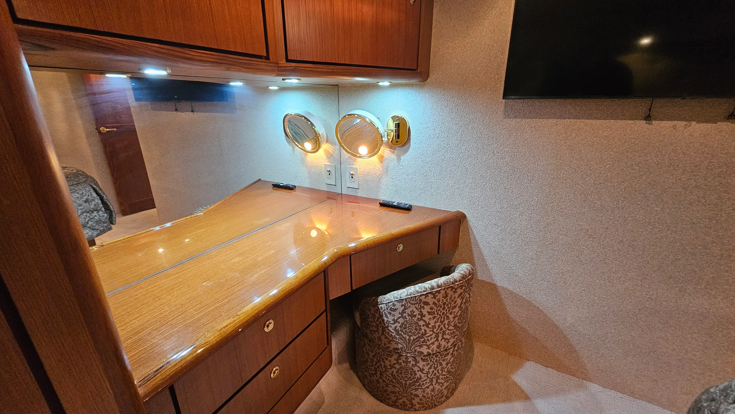 2000 Ocean Yachts 70 SUPER SPORT Image Thumbnail #39