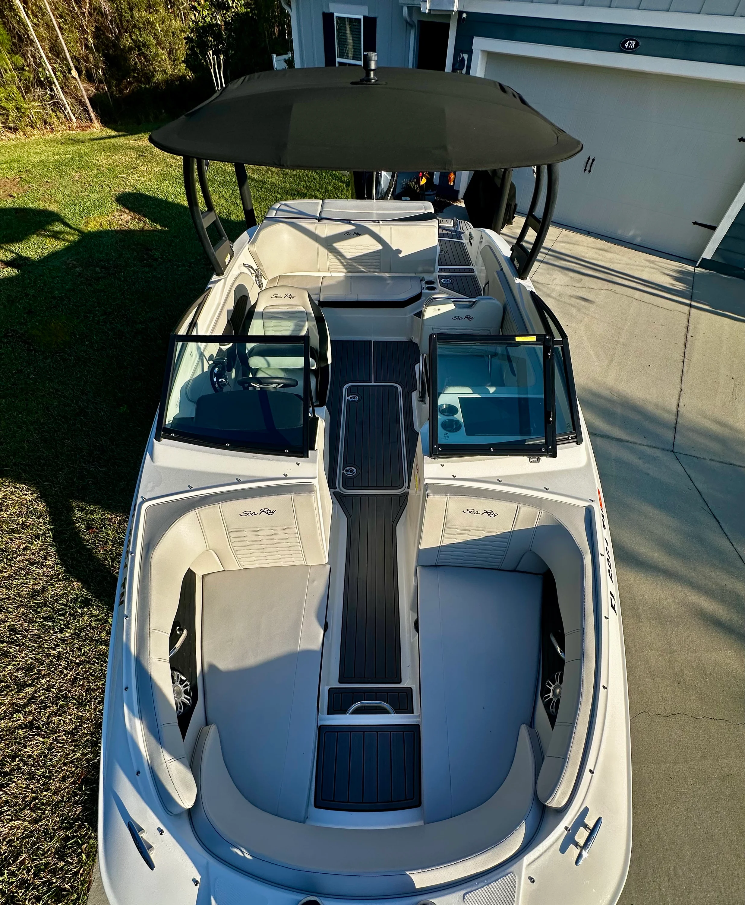 2023 Sea Ray 210 SPX OB Image Thumbnail #17