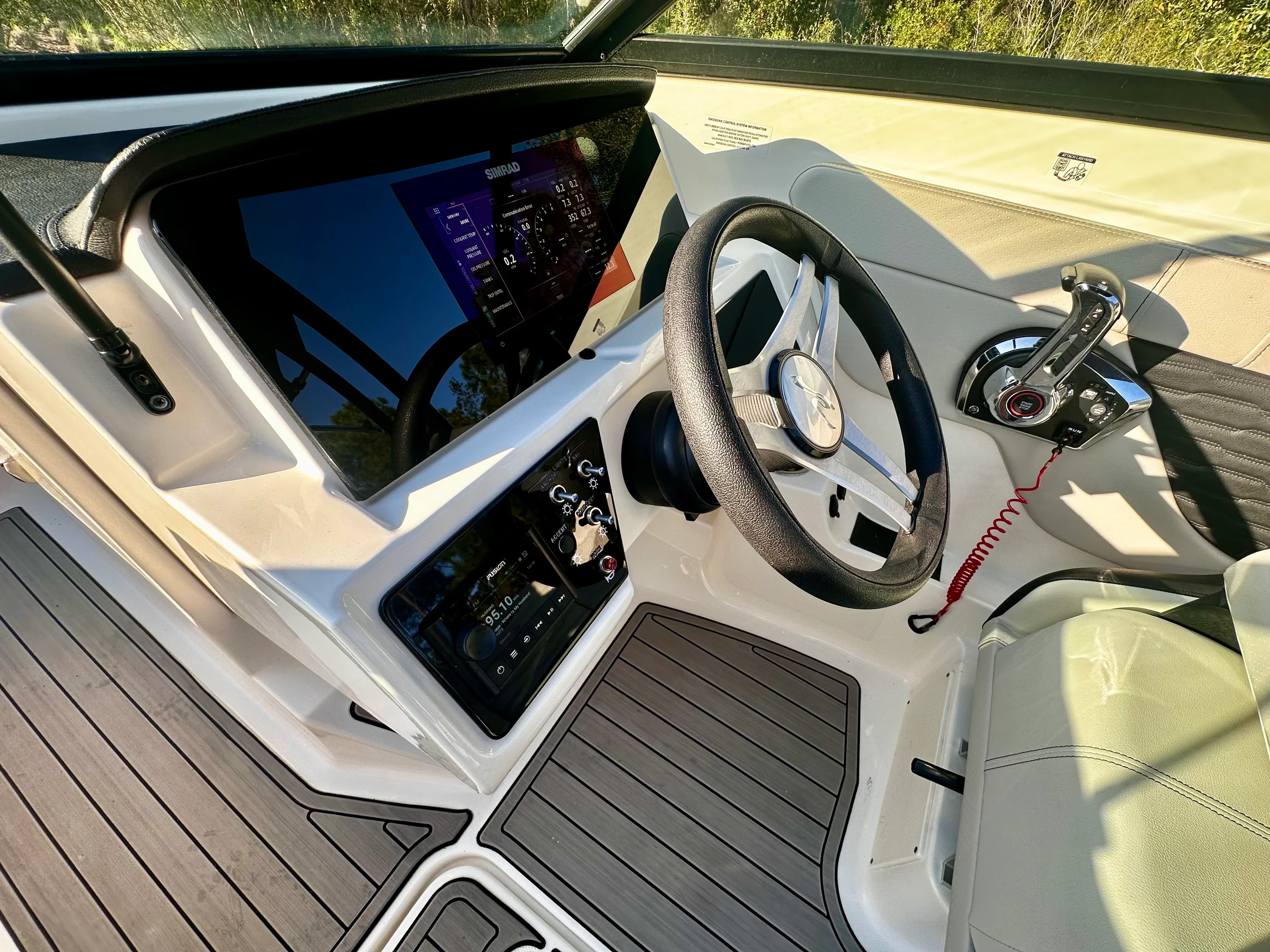 2023 Sea Ray 210 SPX OB Image Thumbnail #21