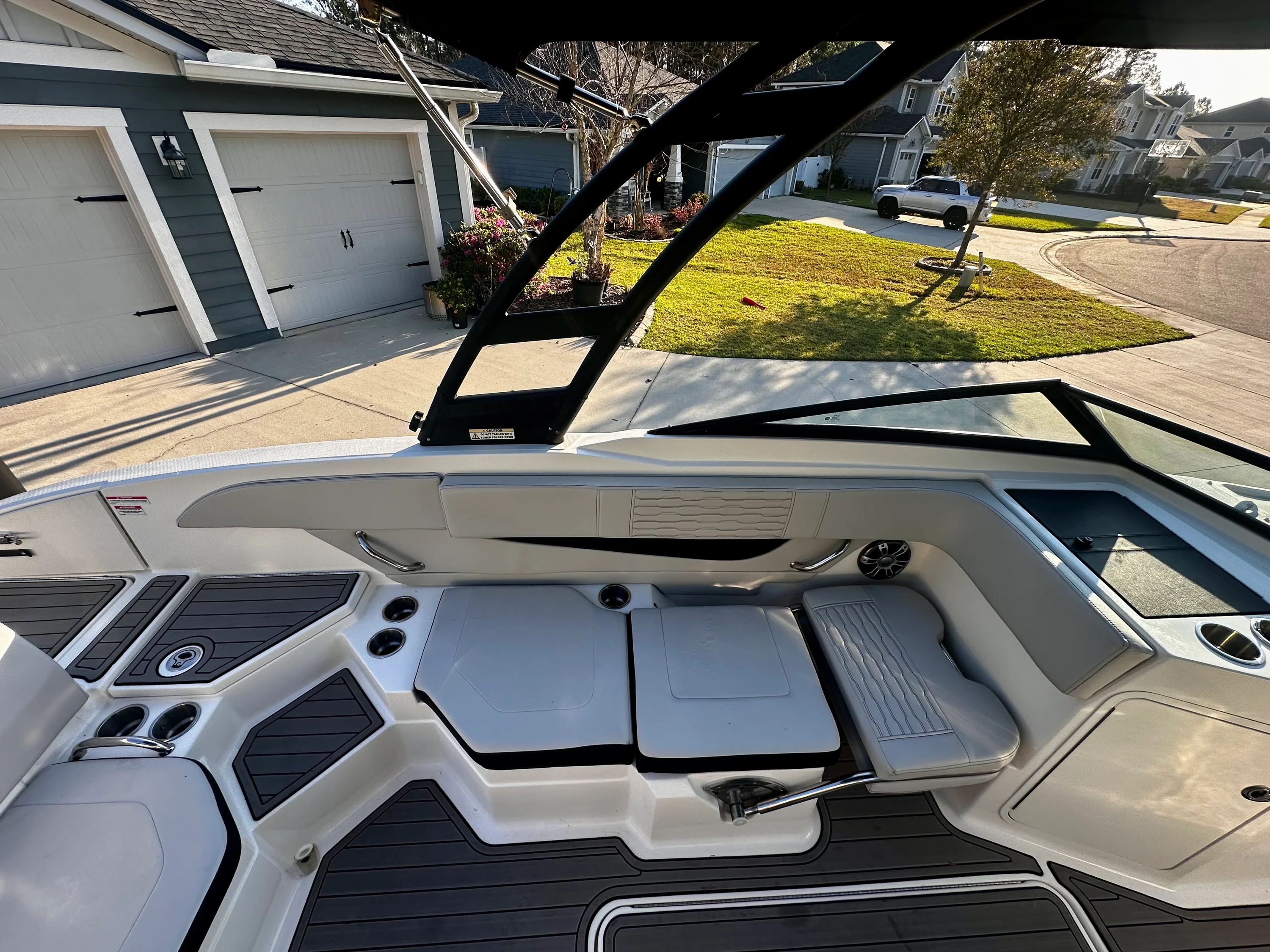 2023 Sea Ray 210 SPX OB Image Thumbnail #11