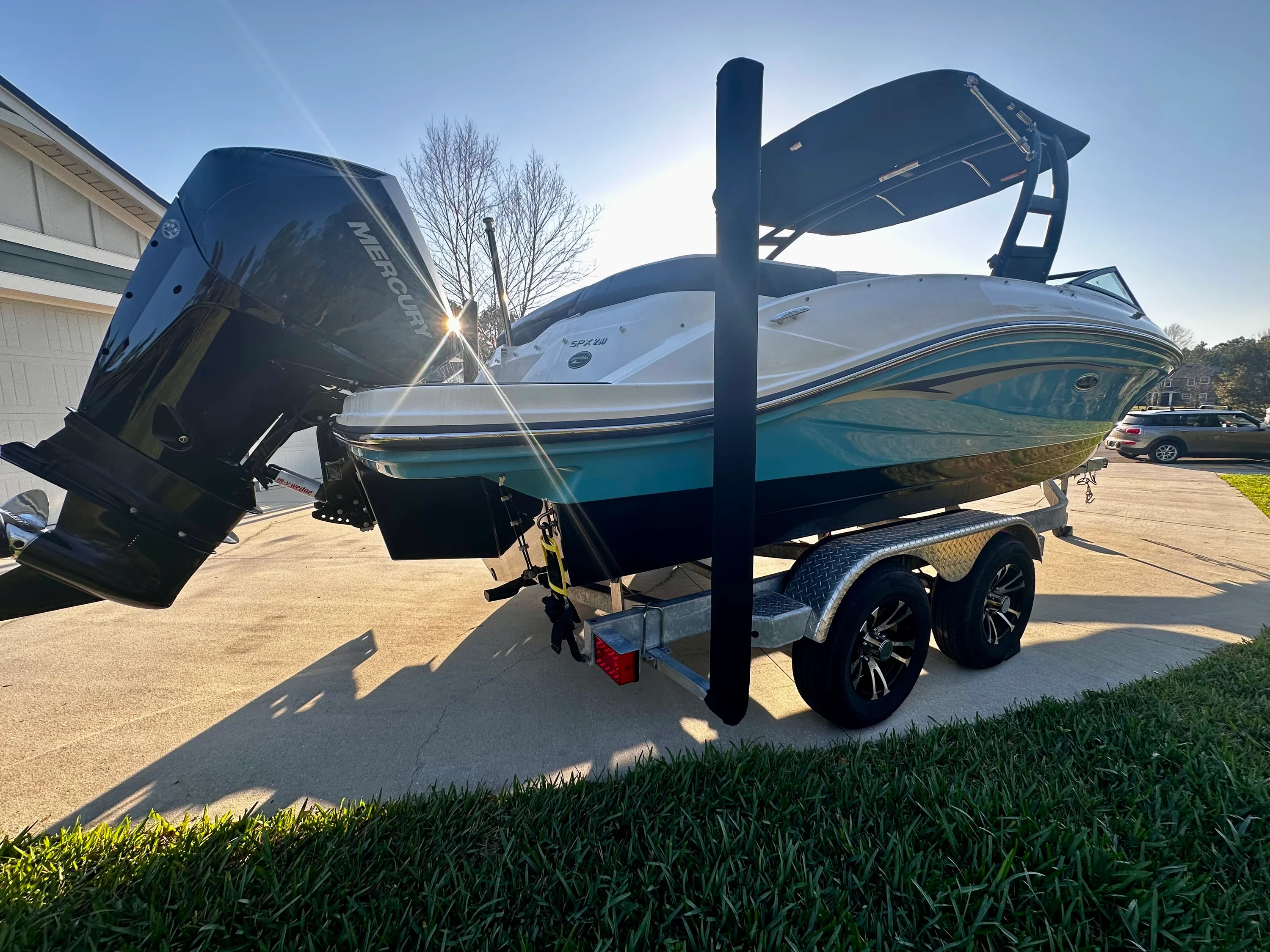 2023 Sea Ray 210 SPX OB Image Thumbnail #8