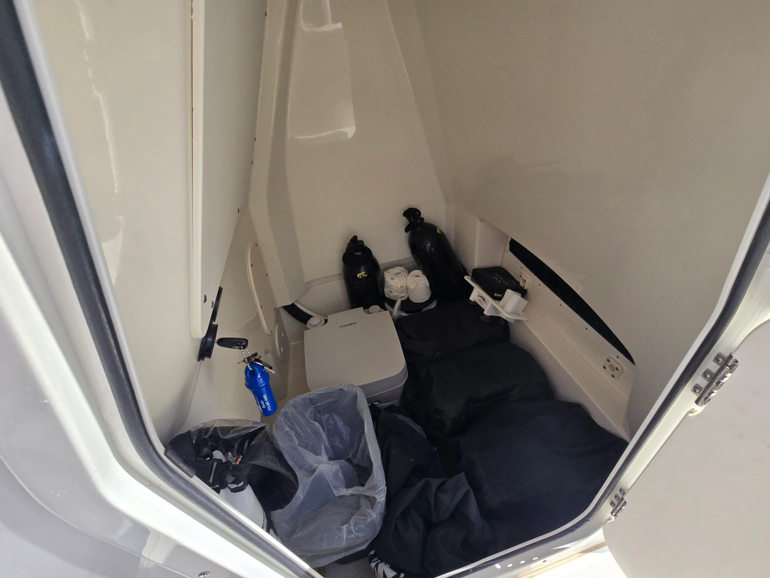 2023 Boston Whaler 250 DAUNTLESS Image Thumbnail #32