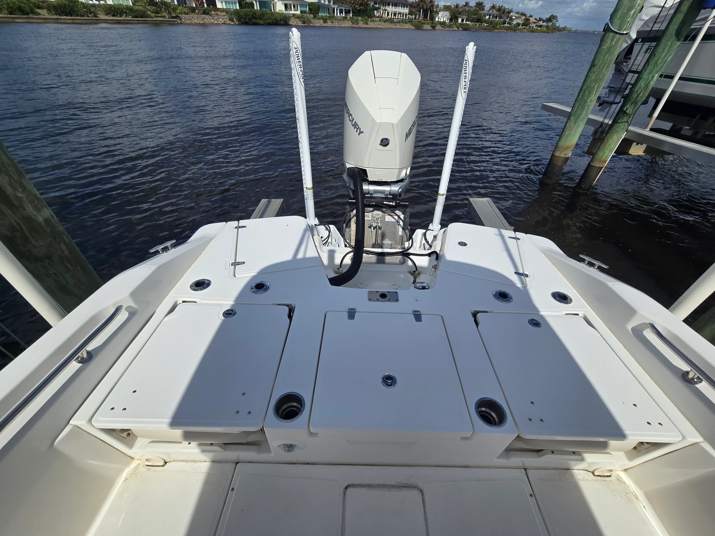 2023 Boston Whaler 250 DAUNTLESS Image Thumbnail #30