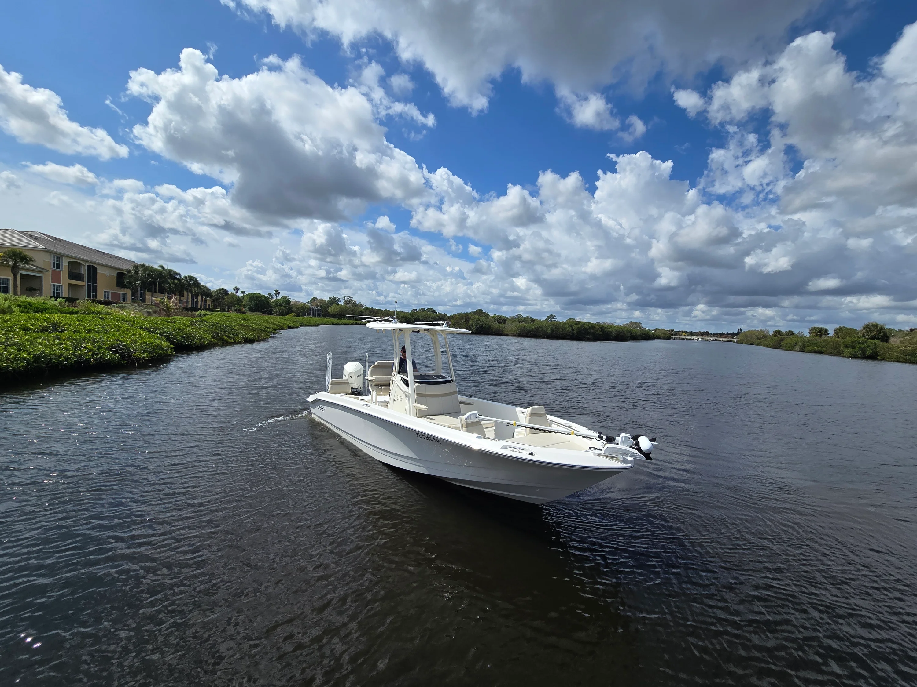 2023 Boston Whaler 250 DAUNTLESS Image Thumbnail #6