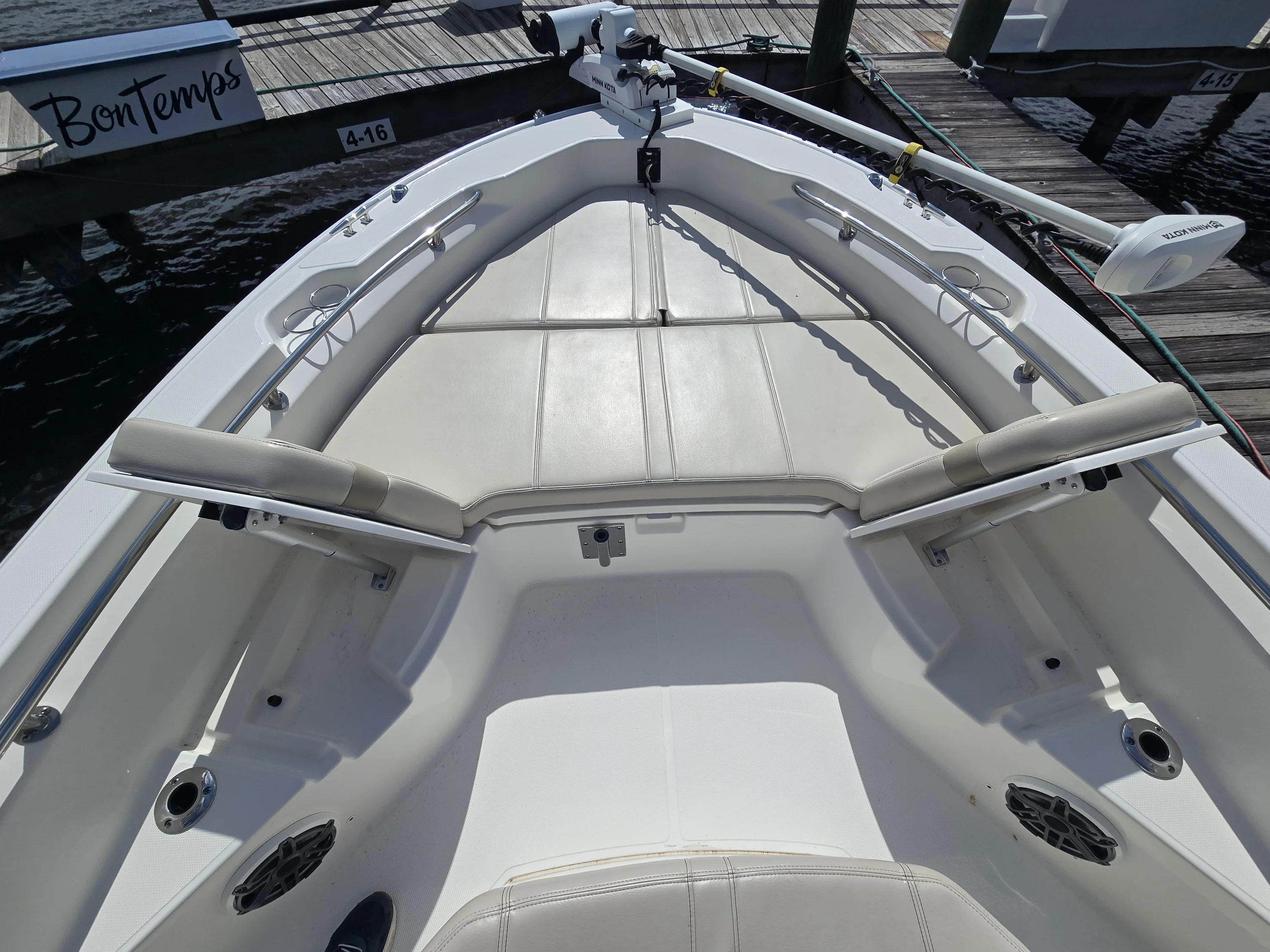 2023 Boston Whaler 250 DAUNTLESS Image Thumbnail #35