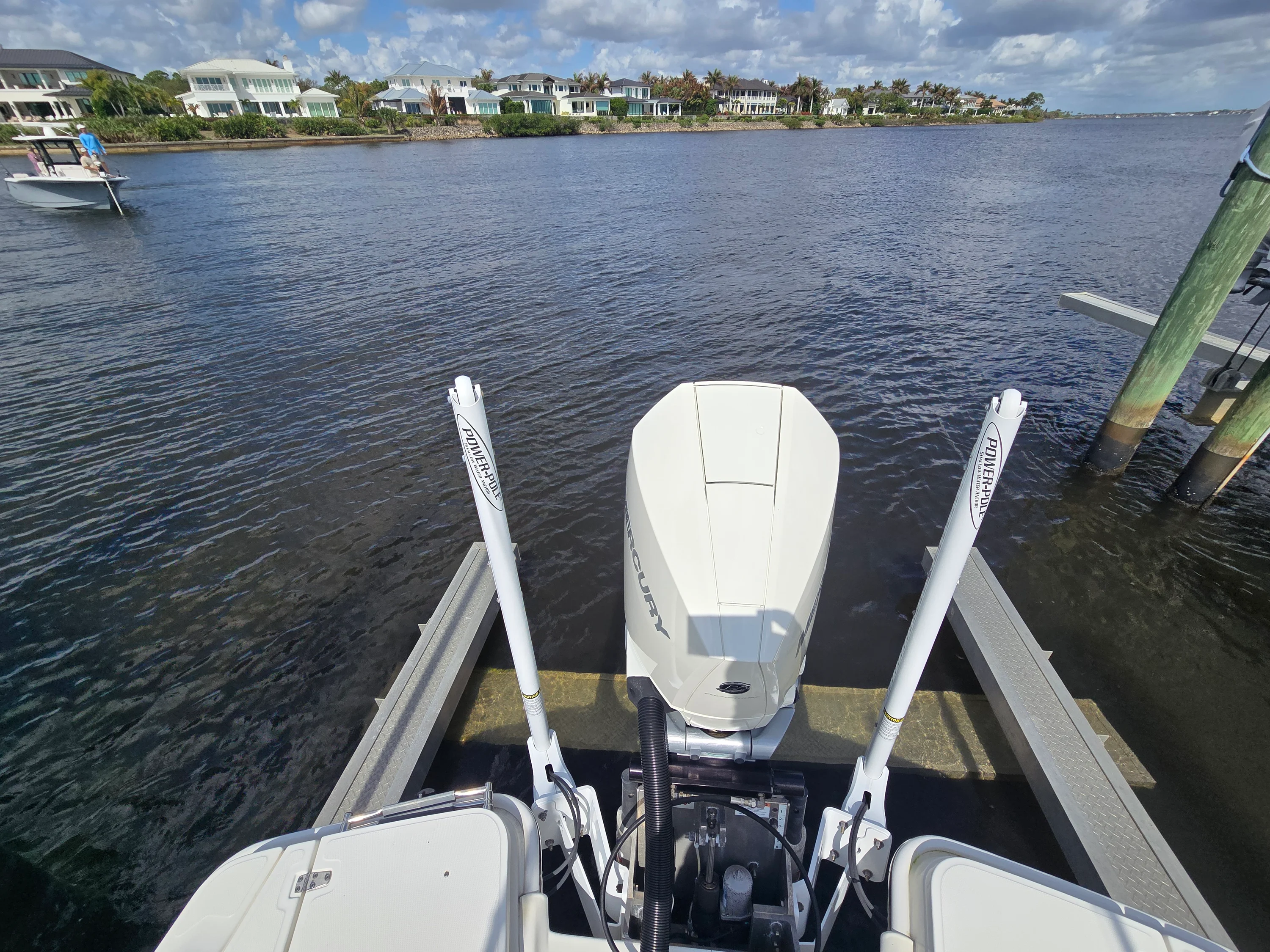 2023 Boston Whaler 250 DAUNTLESS Image Thumbnail #11