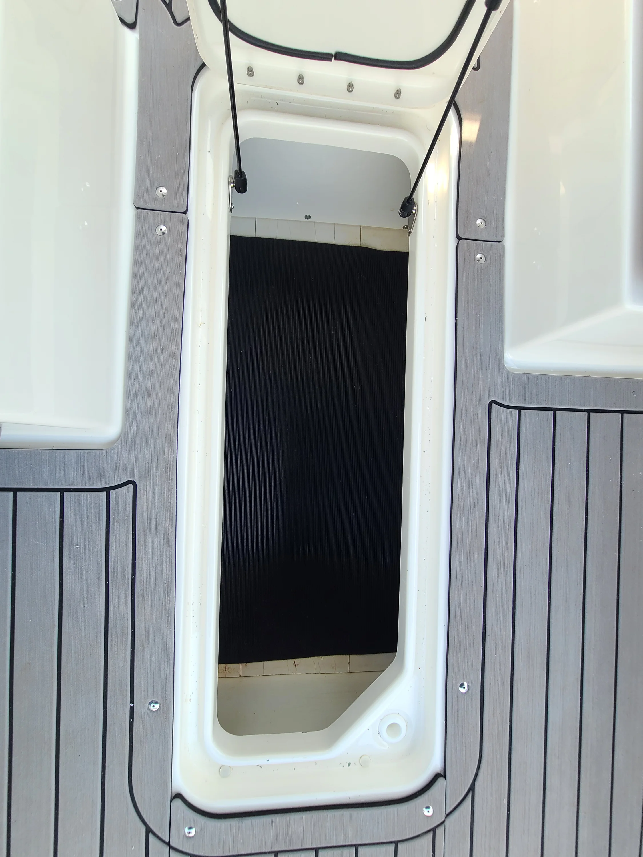 2021 Sea Ray 290 SDX OB Image Thumbnail #11