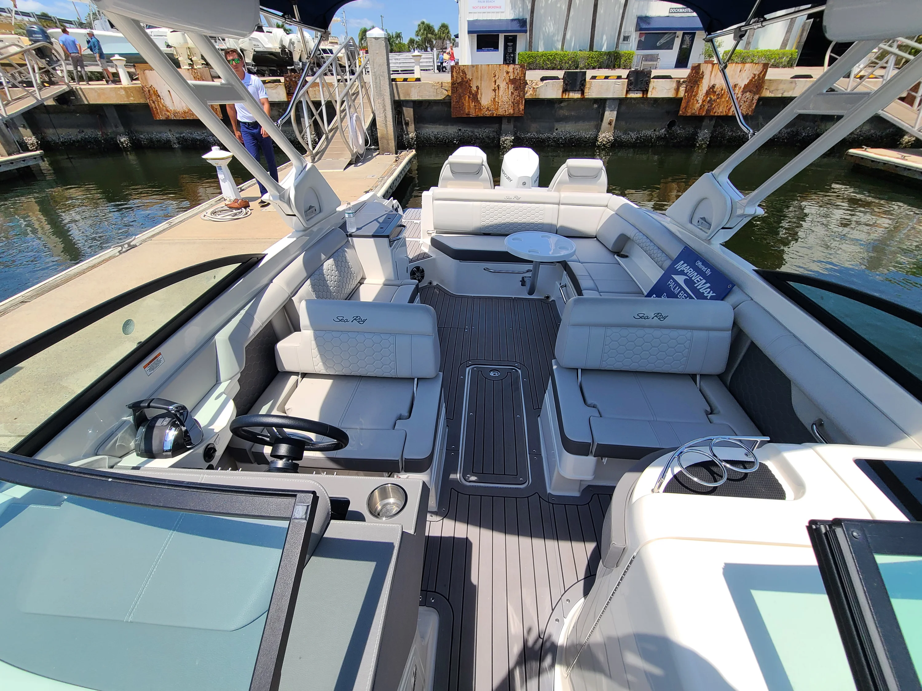 2021 Sea Ray 290 SDX OB Image Thumbnail #9