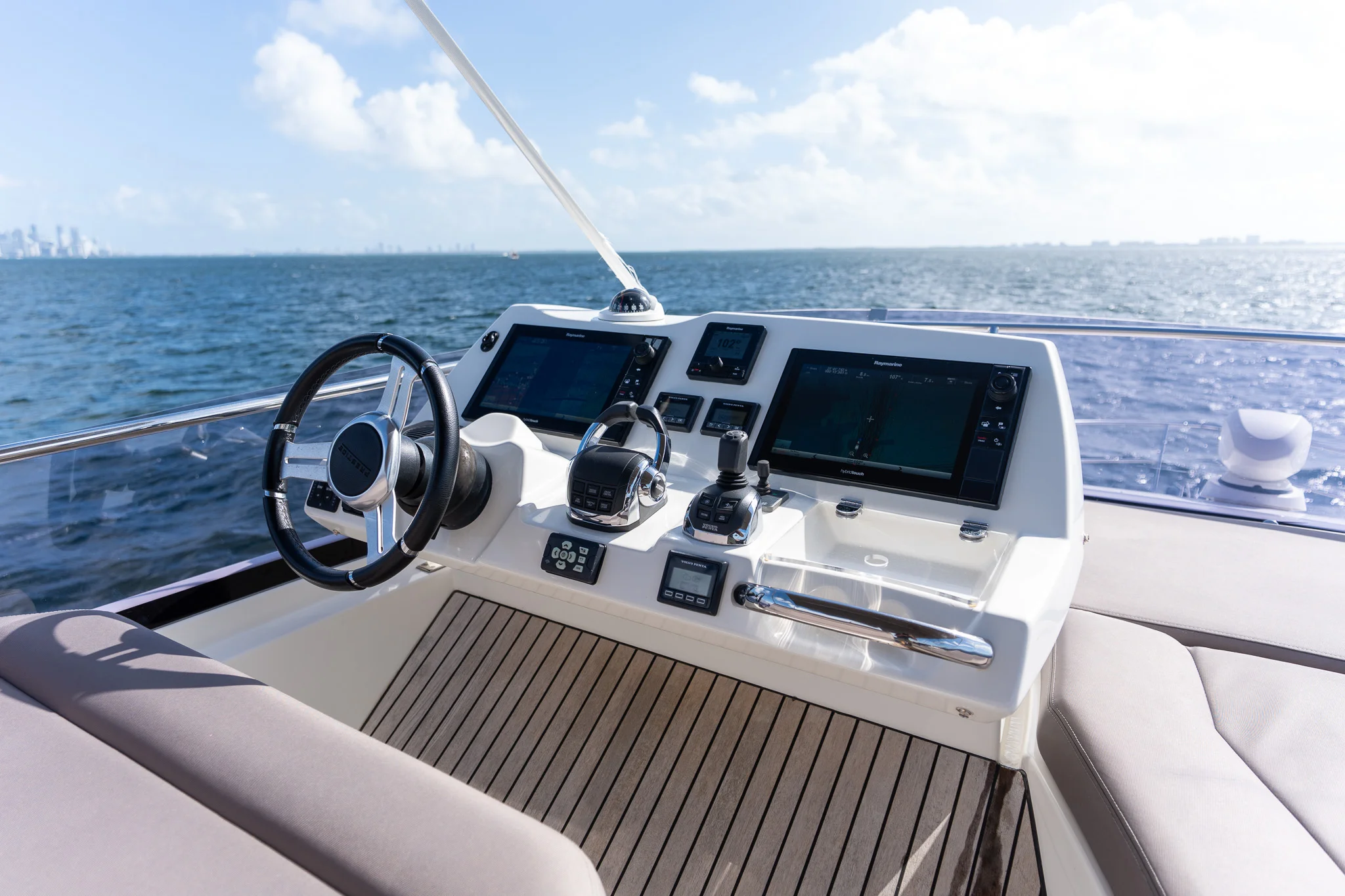 2017 Prestige 50 FLY Image Thumbnail #17