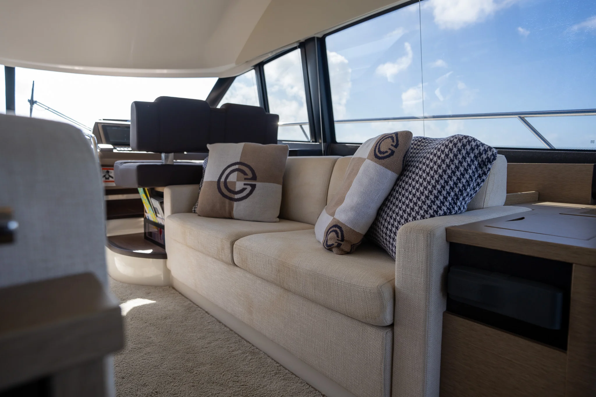 2017 Prestige 50 FLY Image Thumbnail #25