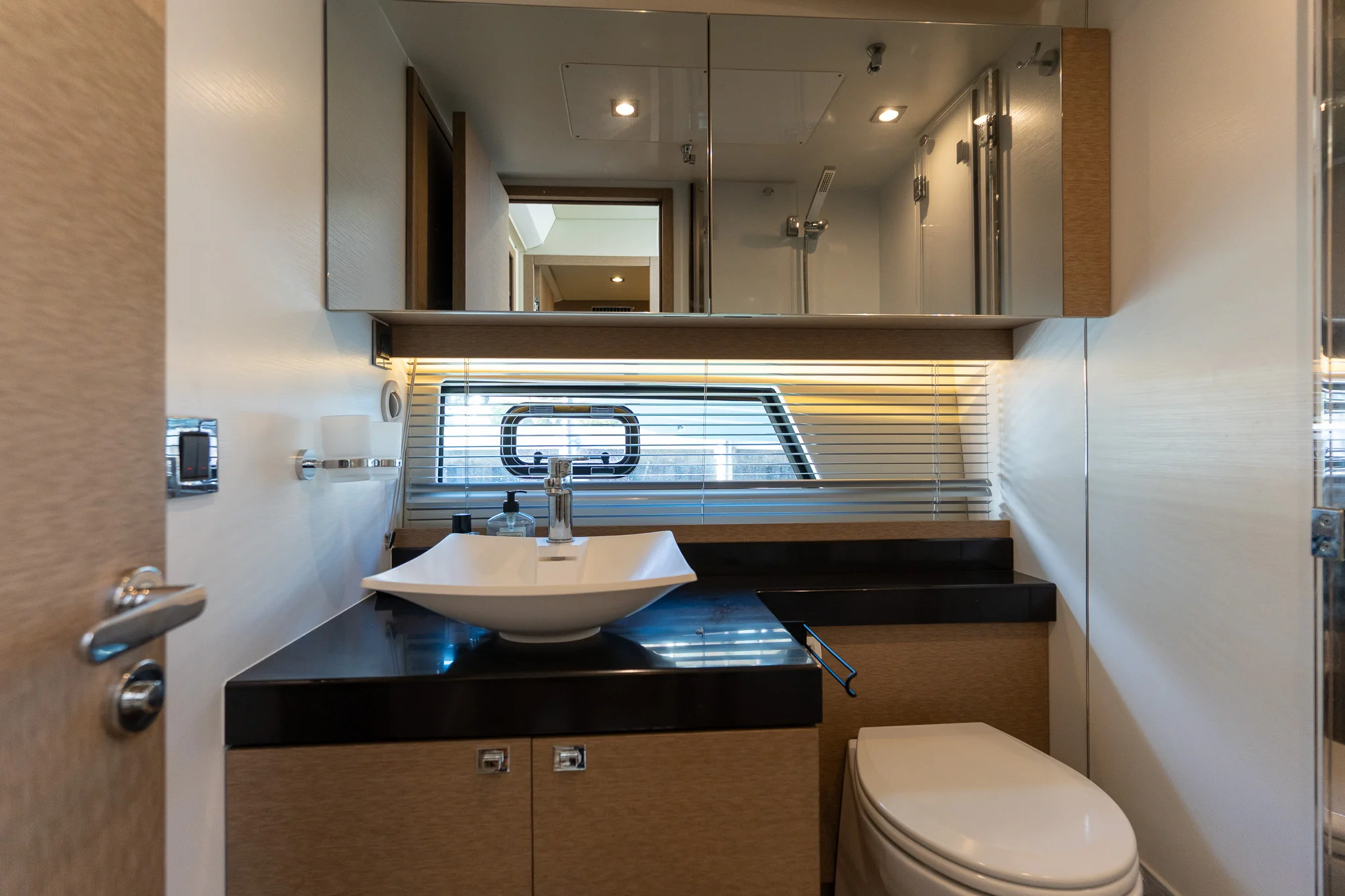 2017 Prestige 50 FLY Image Thumbnail #32