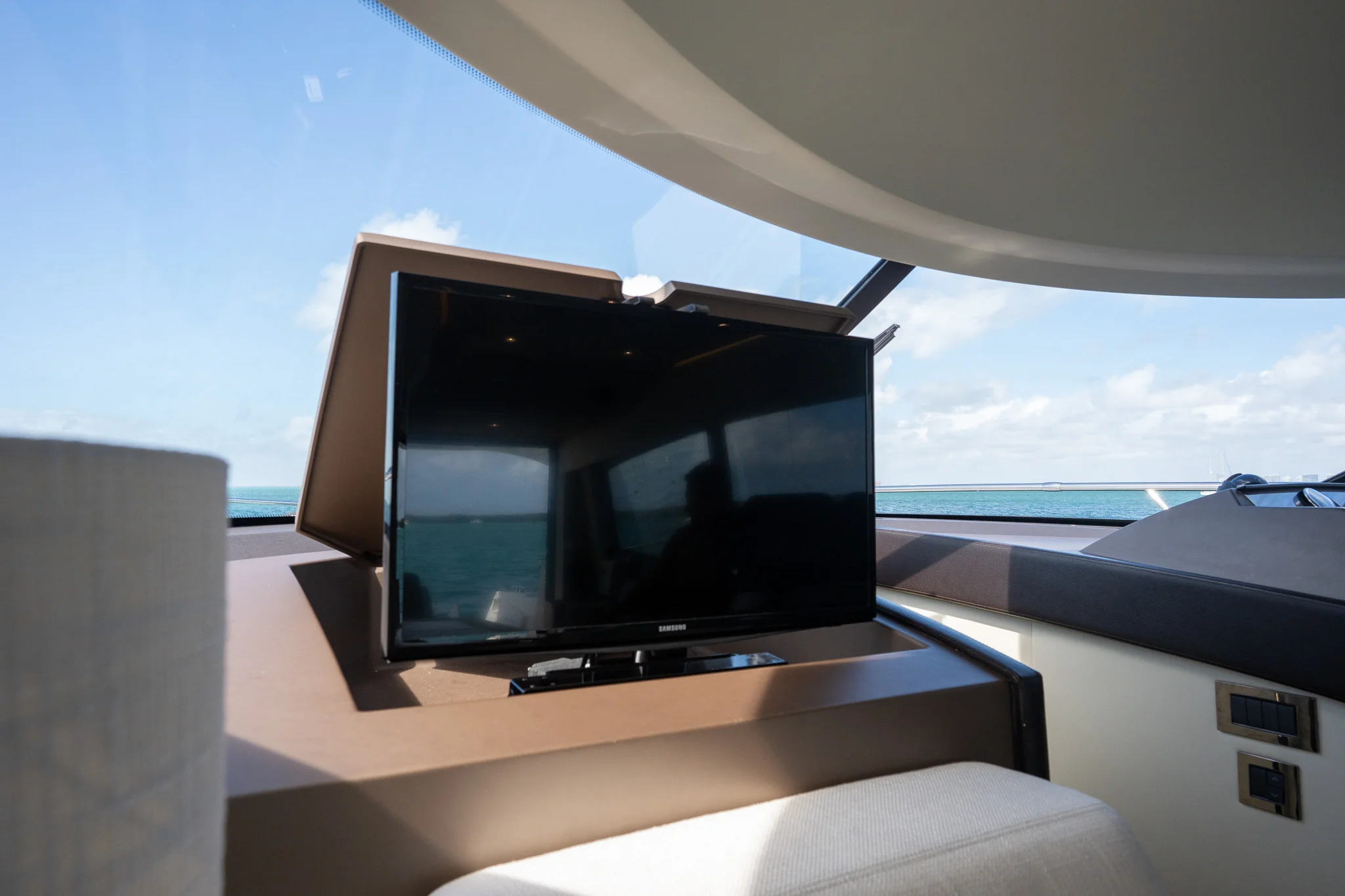 2017 Prestige 50 FLY Image Thumbnail #28