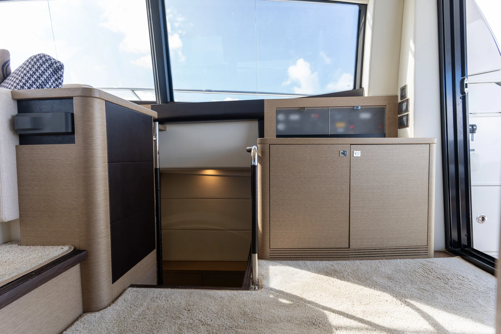 2017 Prestige 50 FLY Image Thumbnail #20