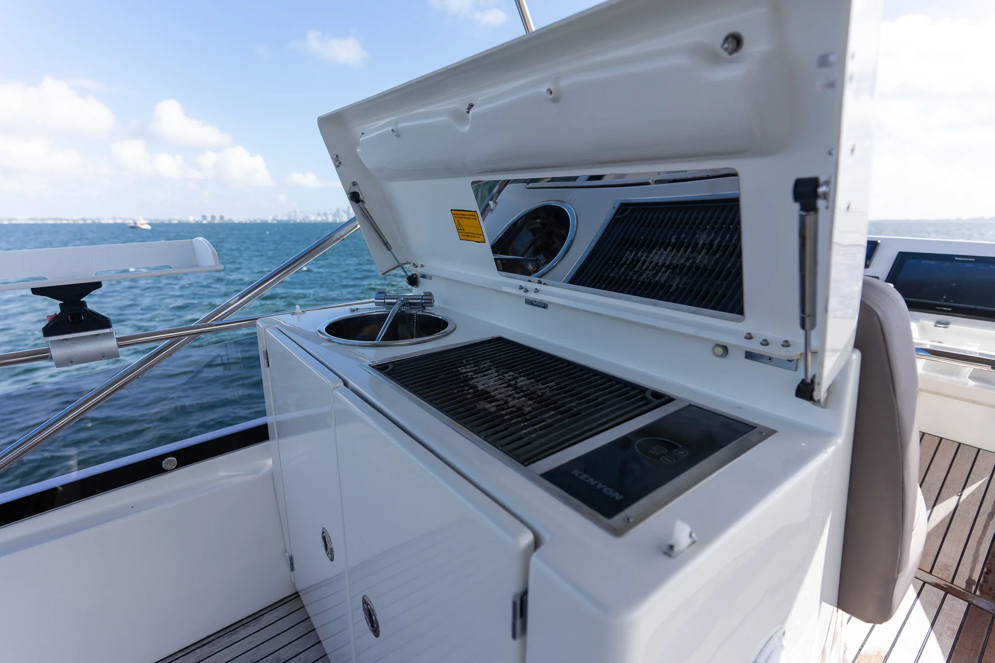 2017 Prestige 50 FLY Image Thumbnail #19