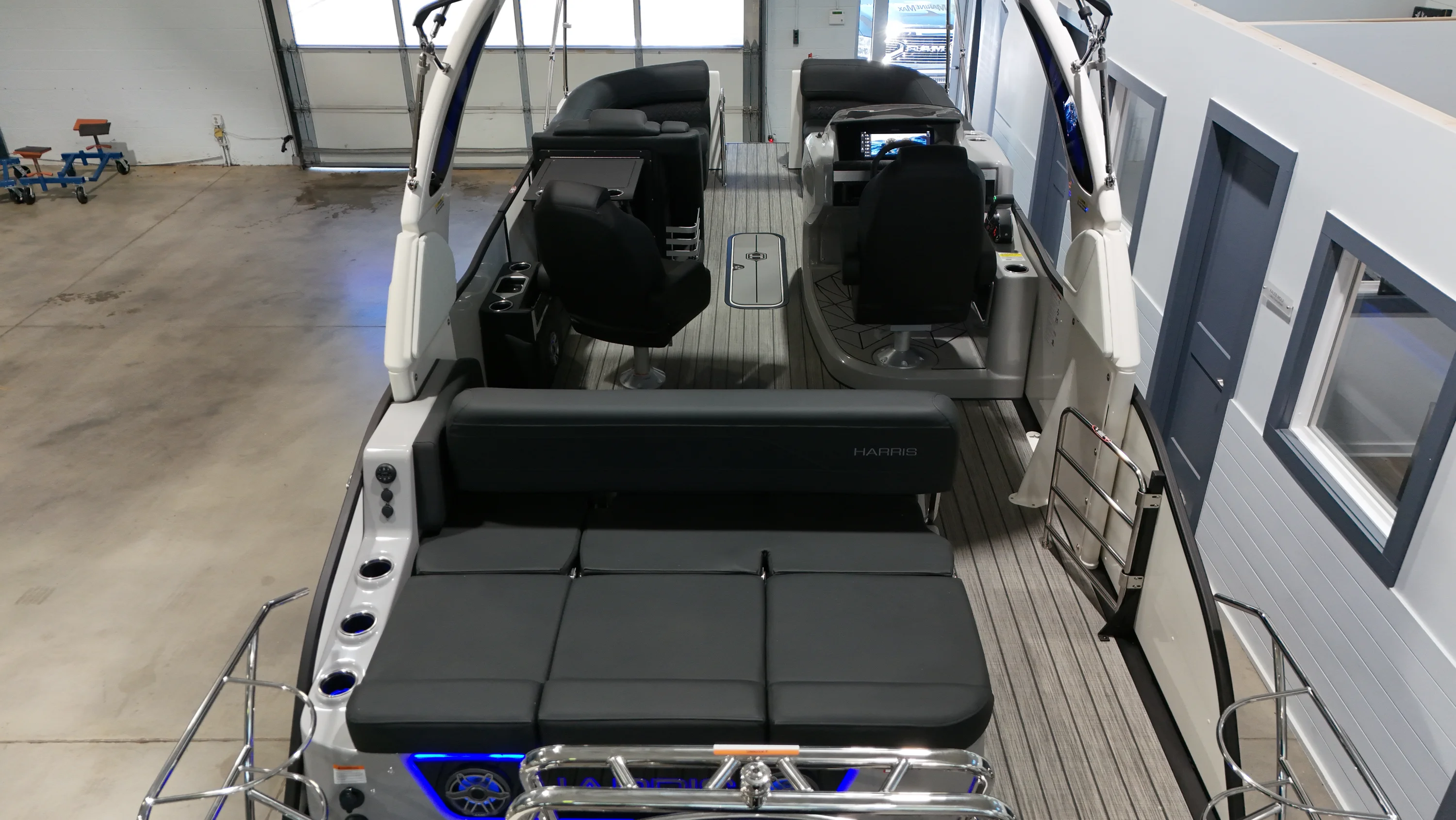 2026 Harris 230 Grand Mariner Image Thumbnail #8