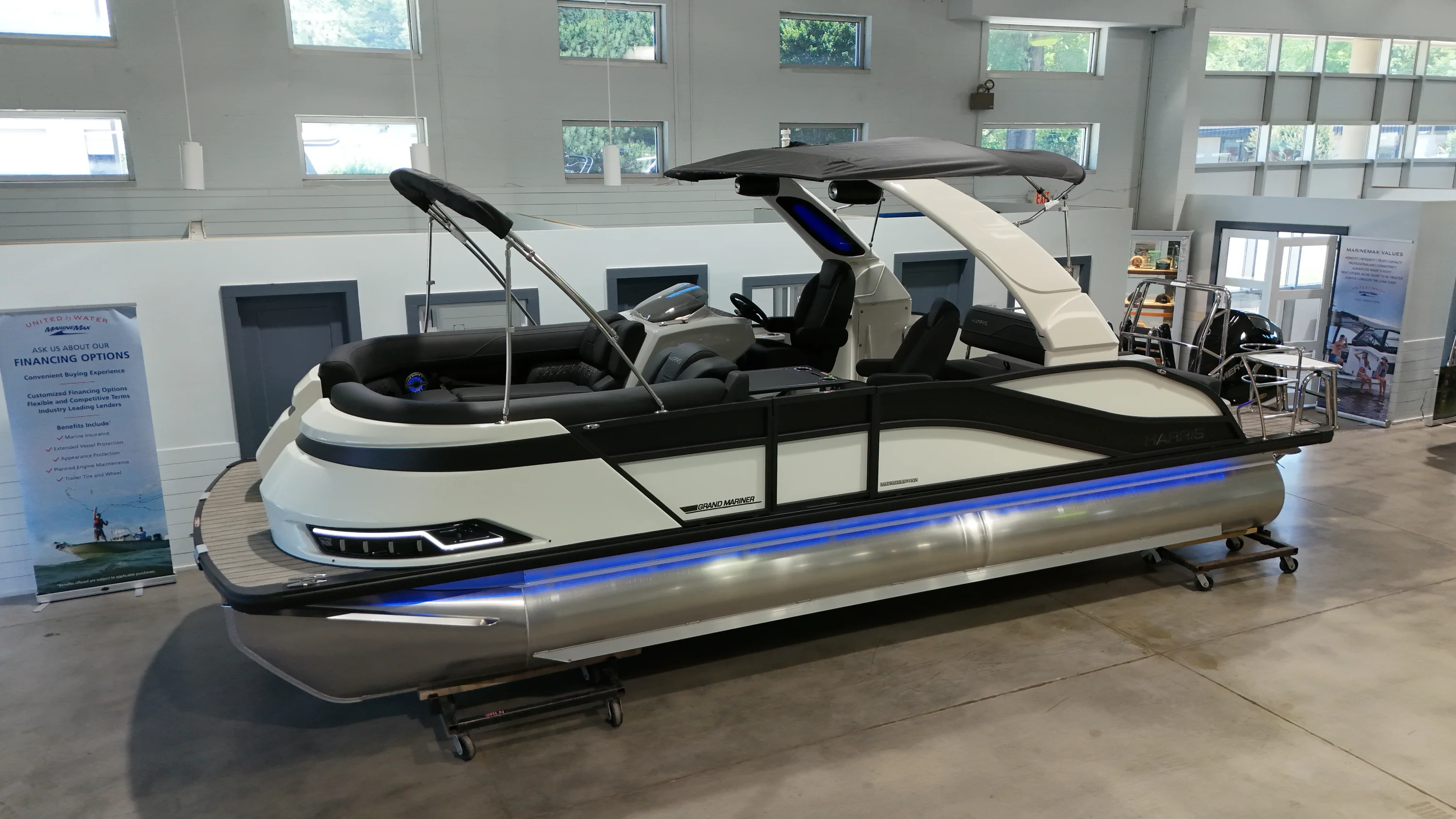 2026 Harris 230 Grand Mariner Image Thumbnail #12