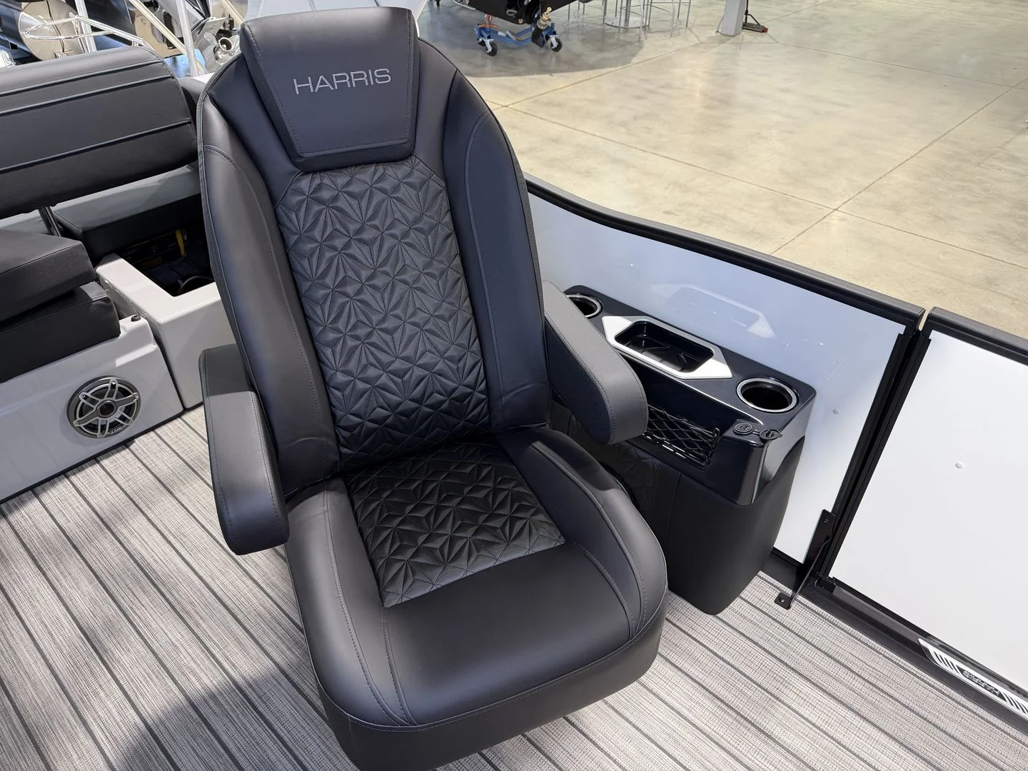 2026 Harris 230 Grand Mariner Image Thumbnail #23