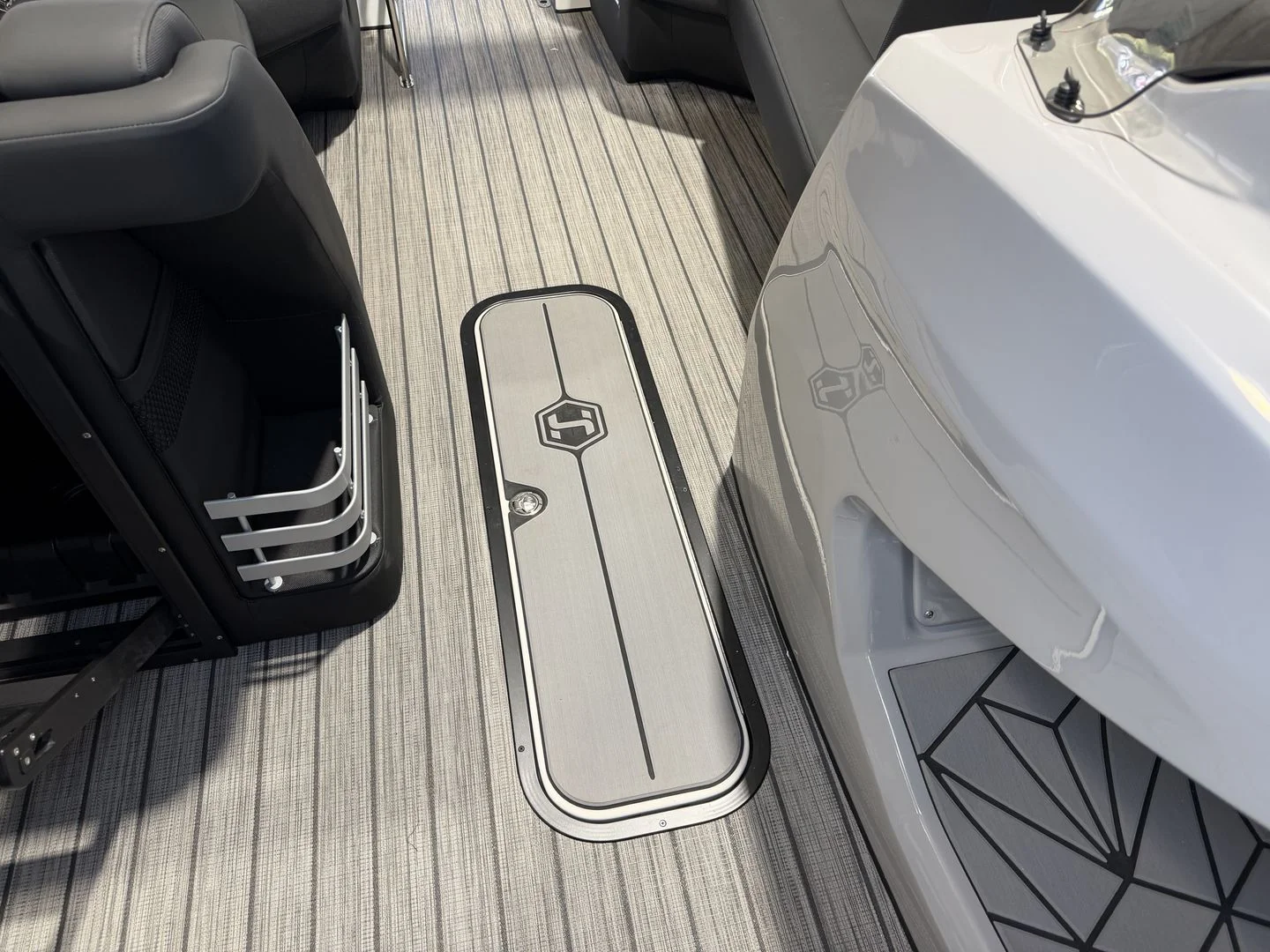 2026 Harris 230 Grand Mariner Image Thumbnail #26