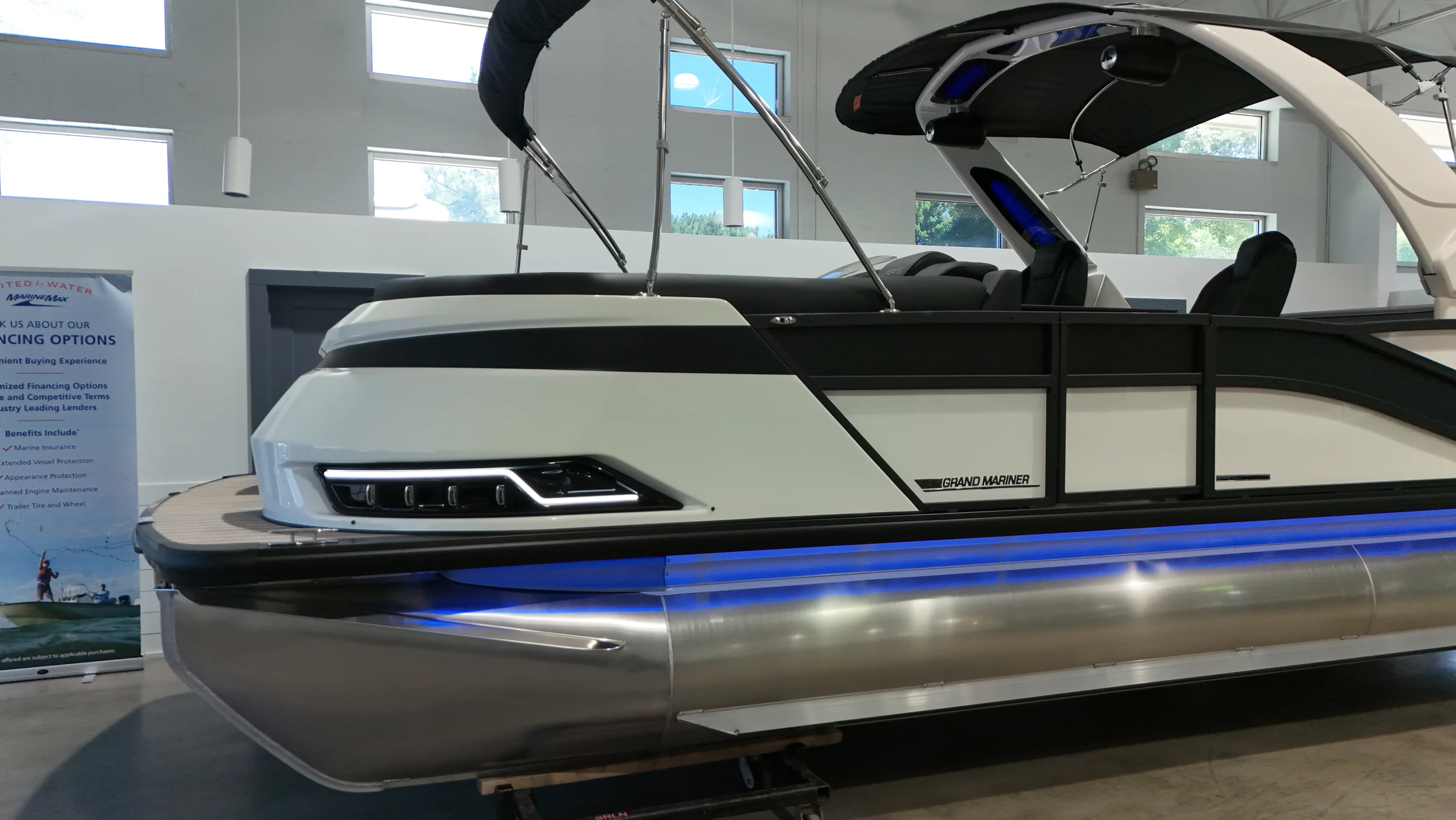 2026 Harris 230 Grand Mariner Image Thumbnail #14