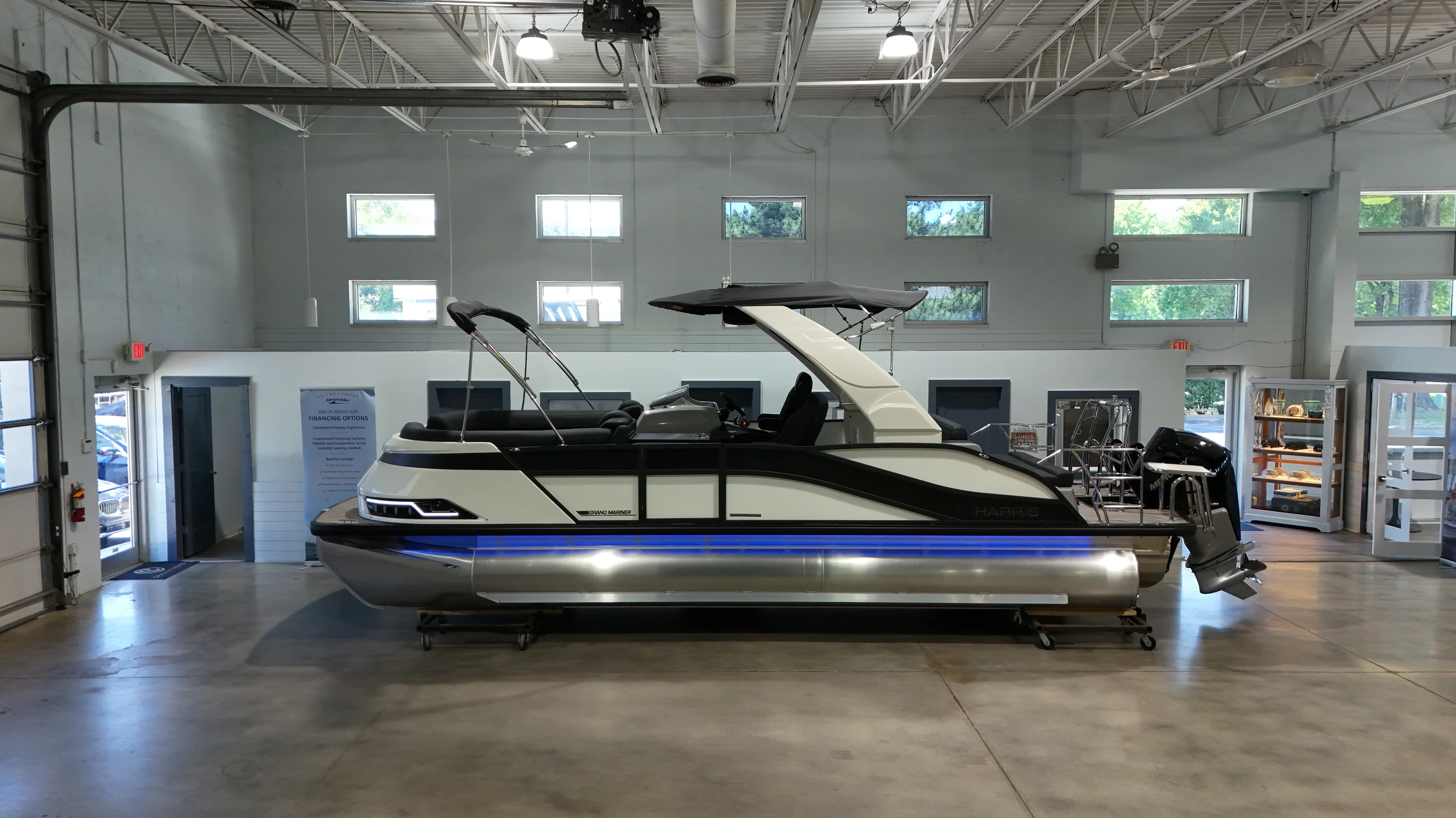 2026 Harris 230 Grand Mariner Image Thumbnail #3