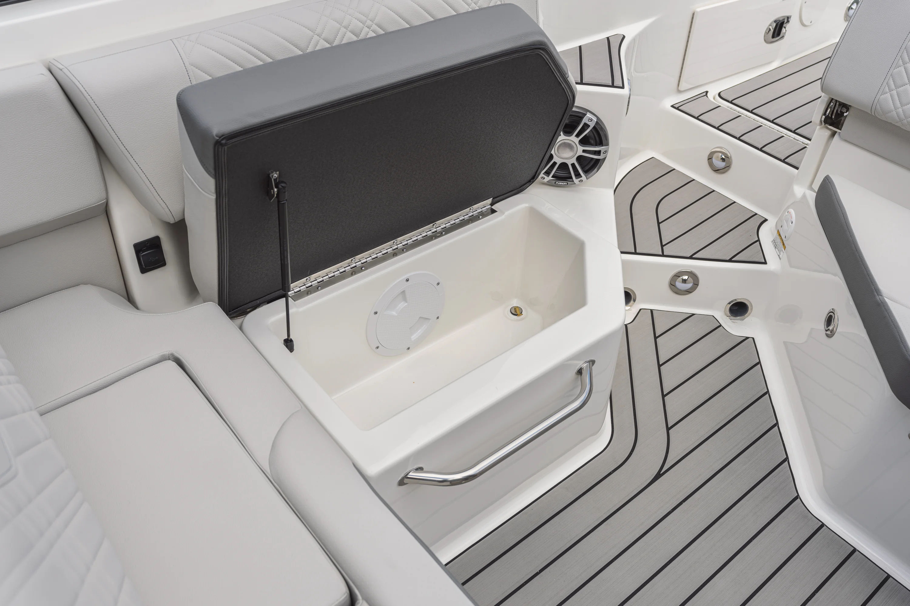 2026 Sea Ray SDX 250 Image Thumbnail #22