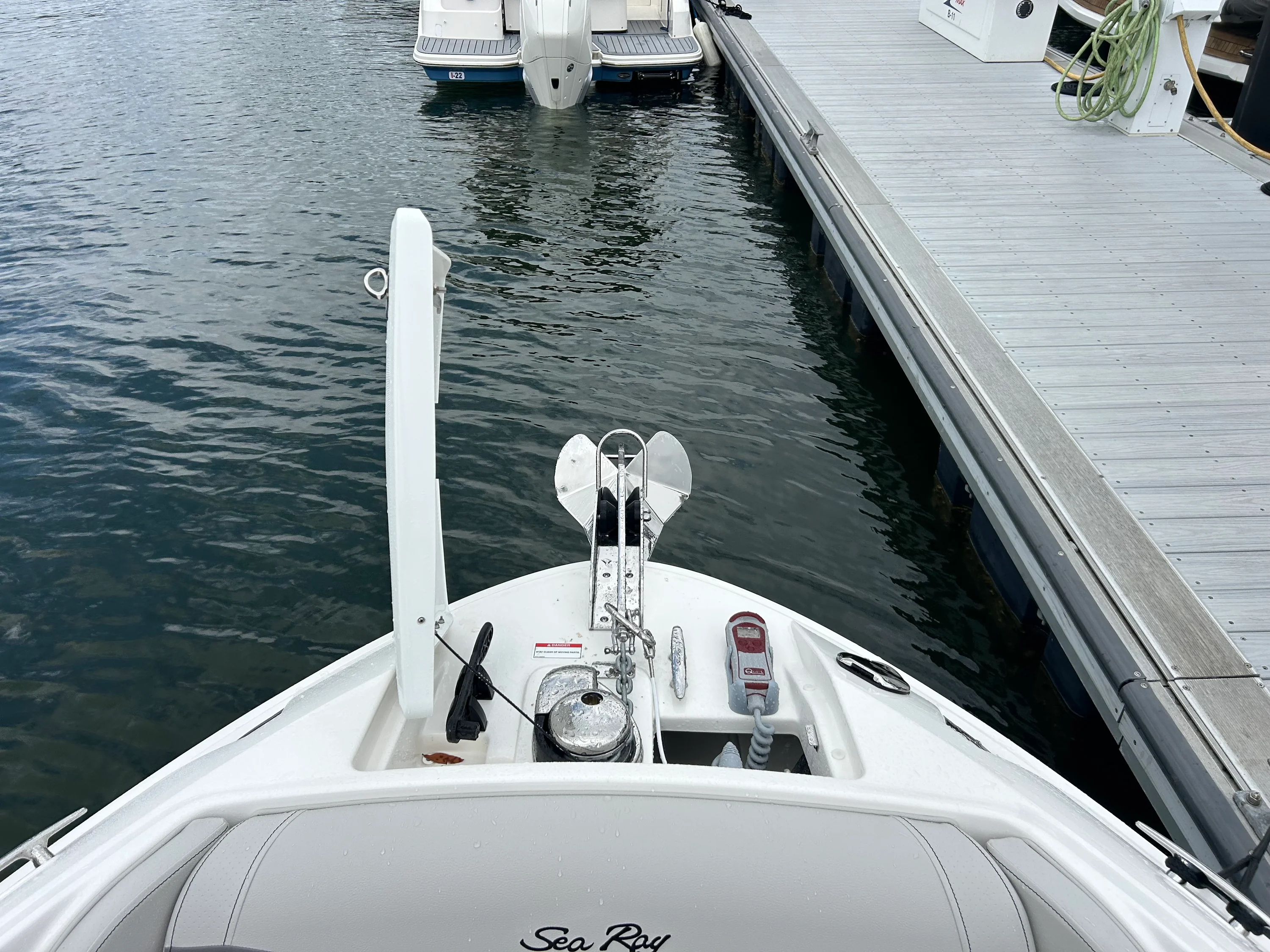 2026 Sea Ray SLX 260 Outboard Image Thumbnail #27