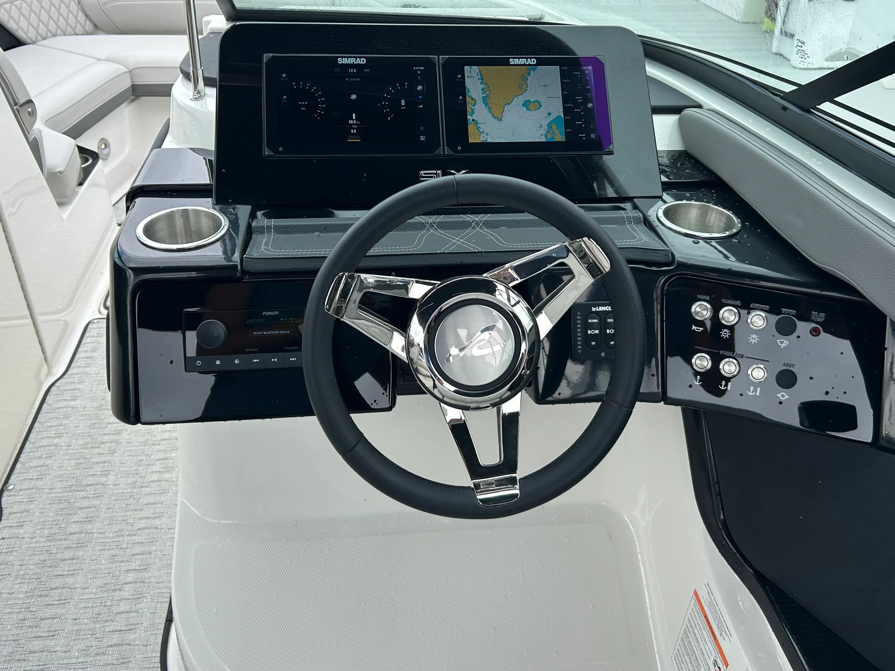 2026 Sea Ray SLX 260 Outboard Image Thumbnail #19
