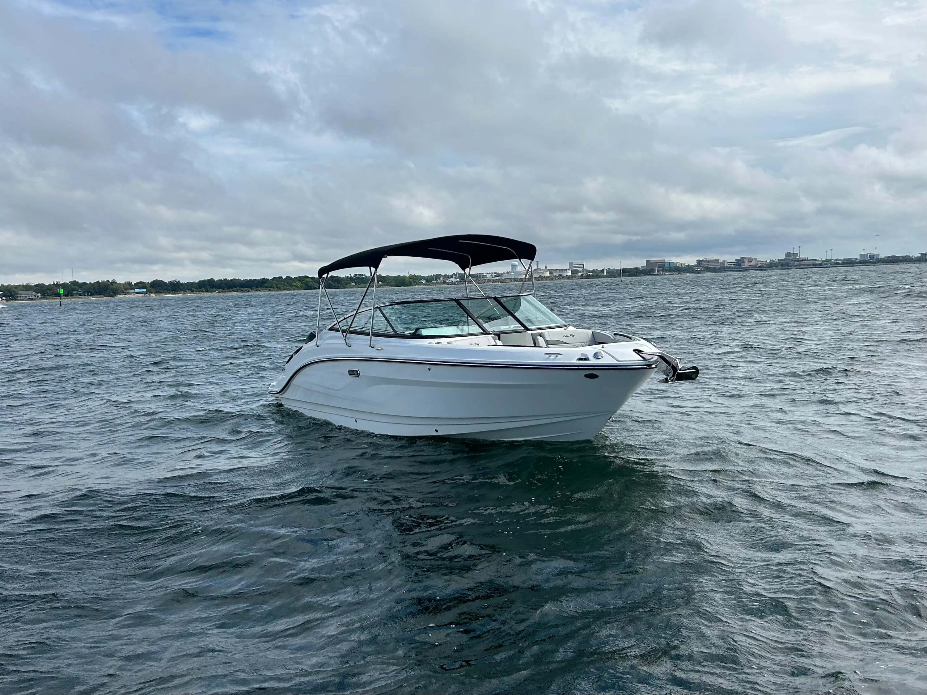 2026 Sea Ray SLX 260 Outboard Image Thumbnail #5
