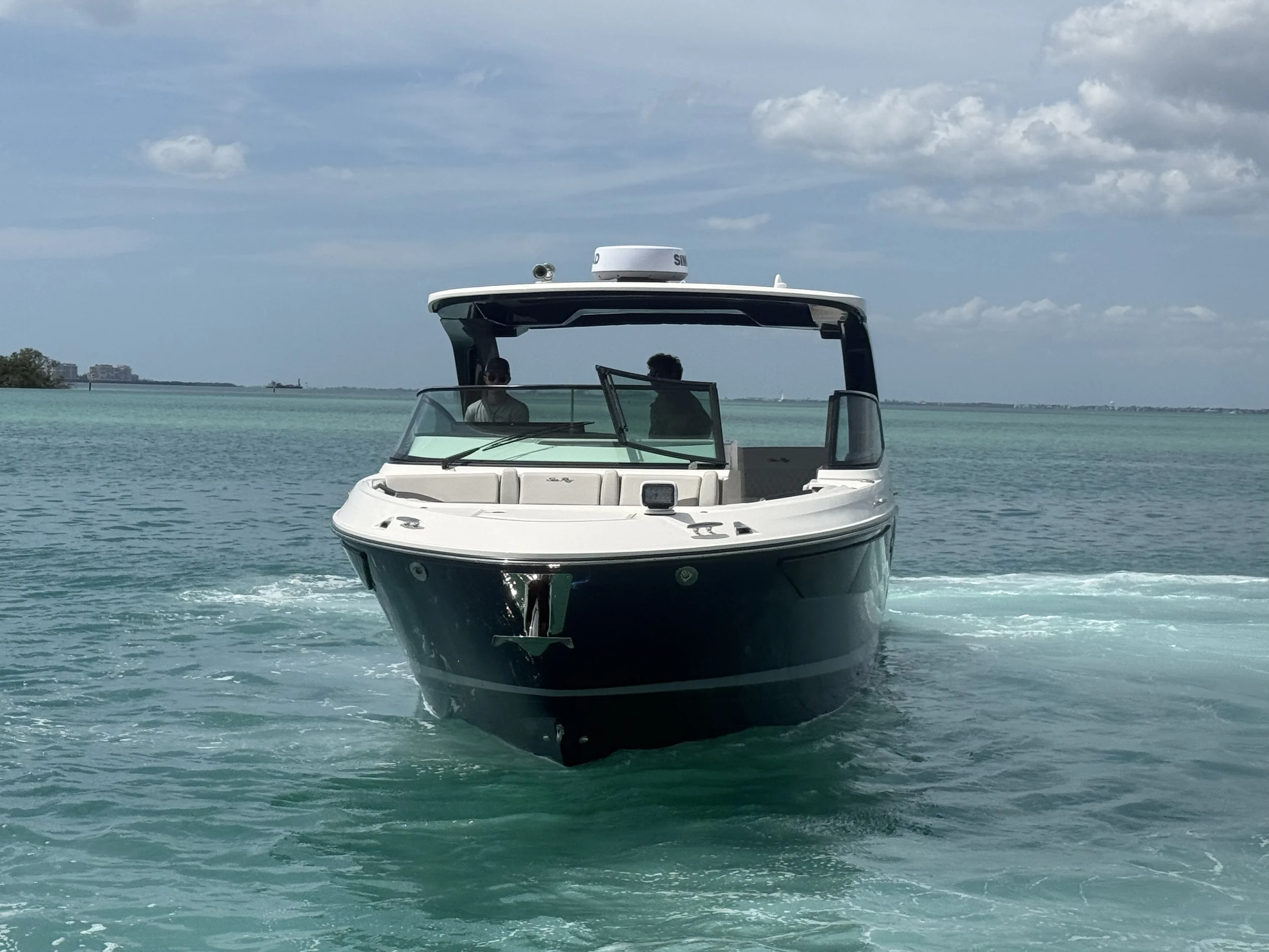 2026 Sea Ray SLX 360 OUTBOARD Image Thumbnail #2