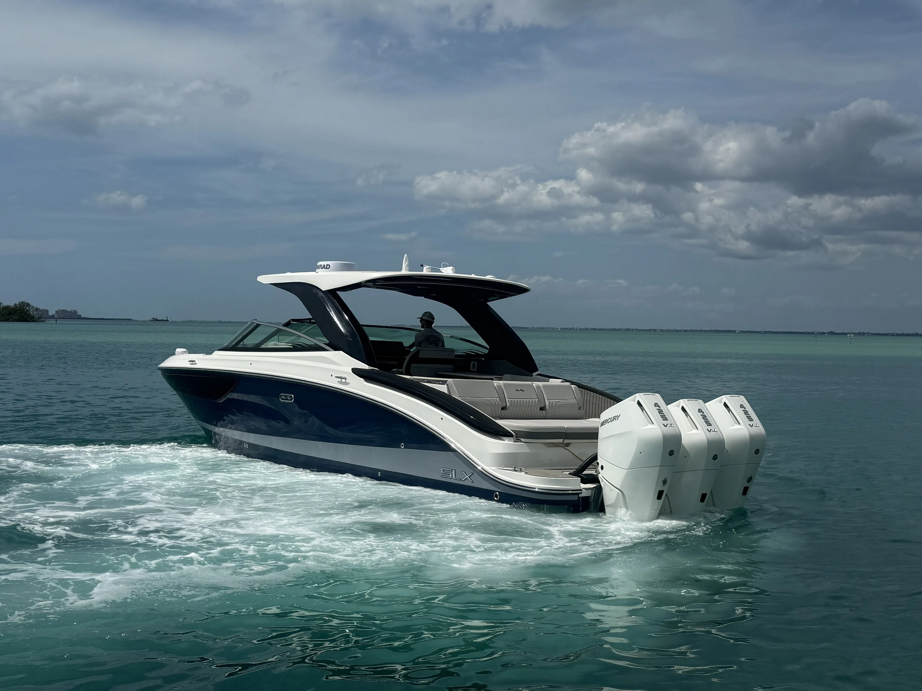 2026 Sea Ray SLX 360 OUTBOARD Image Thumbnail #1