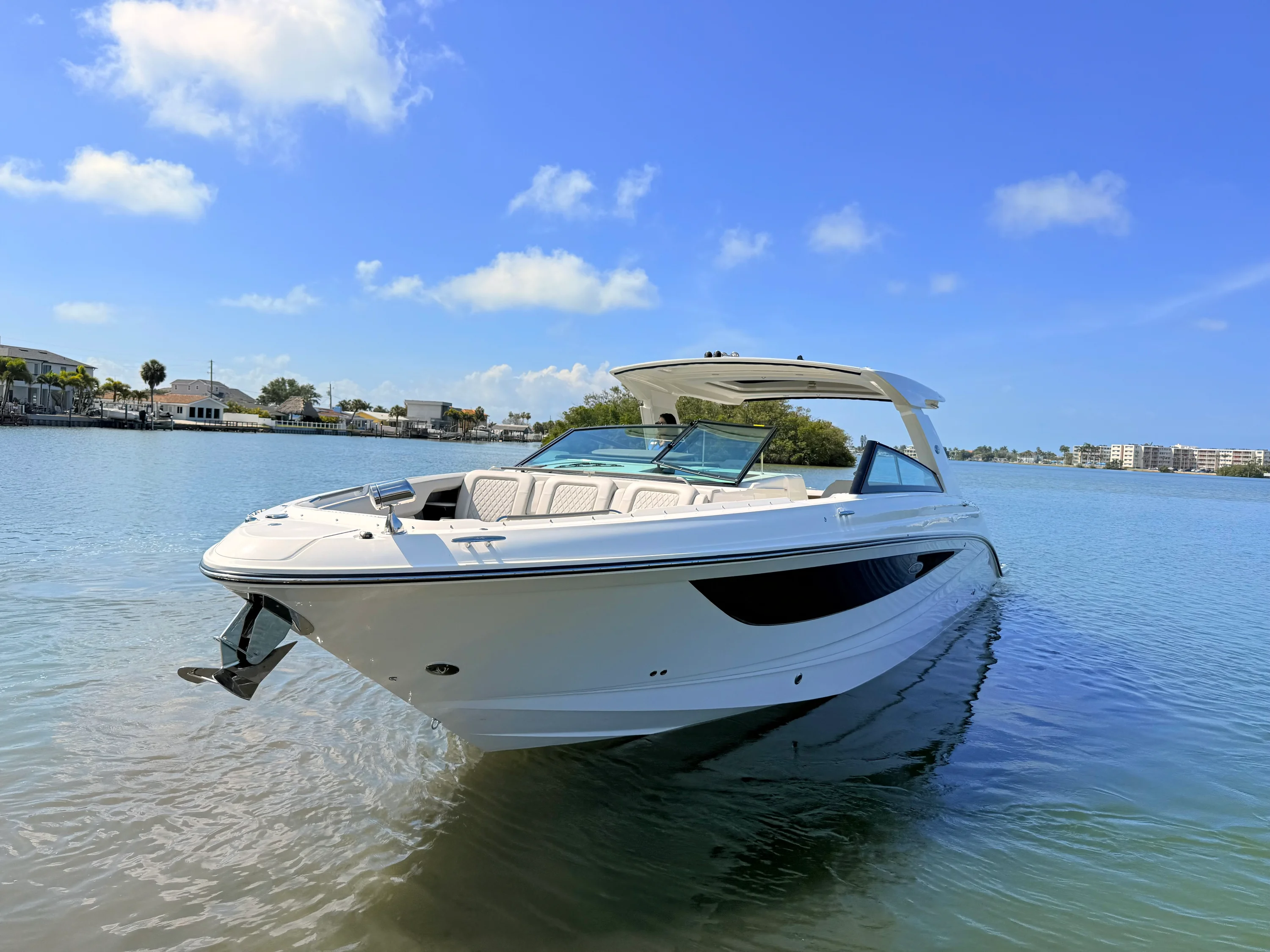2026 Sea Ray SLX 400 Outboard Image Thumbnail #21