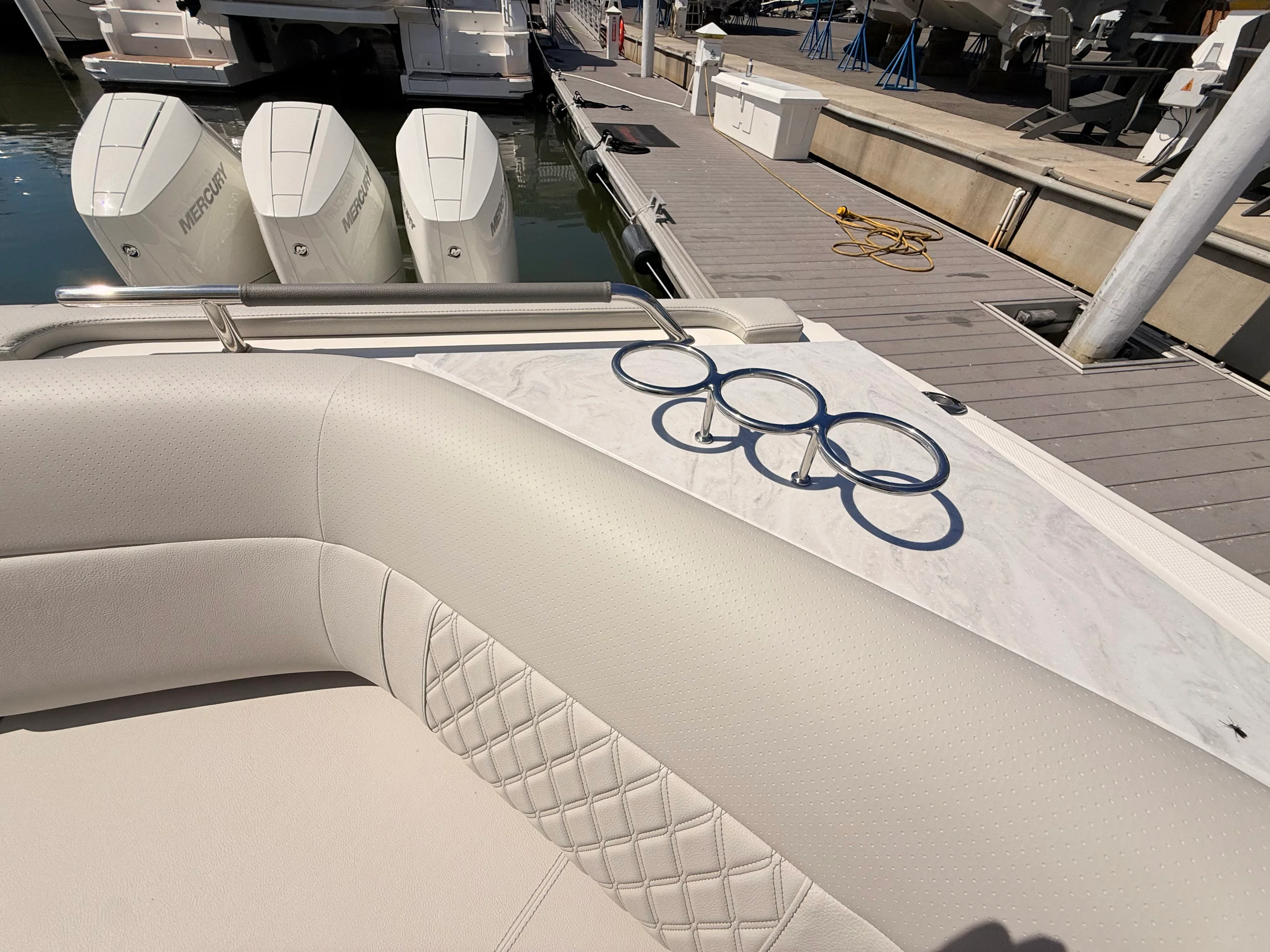 2026 Sea Ray SLX 400 Outboard Image Thumbnail #41