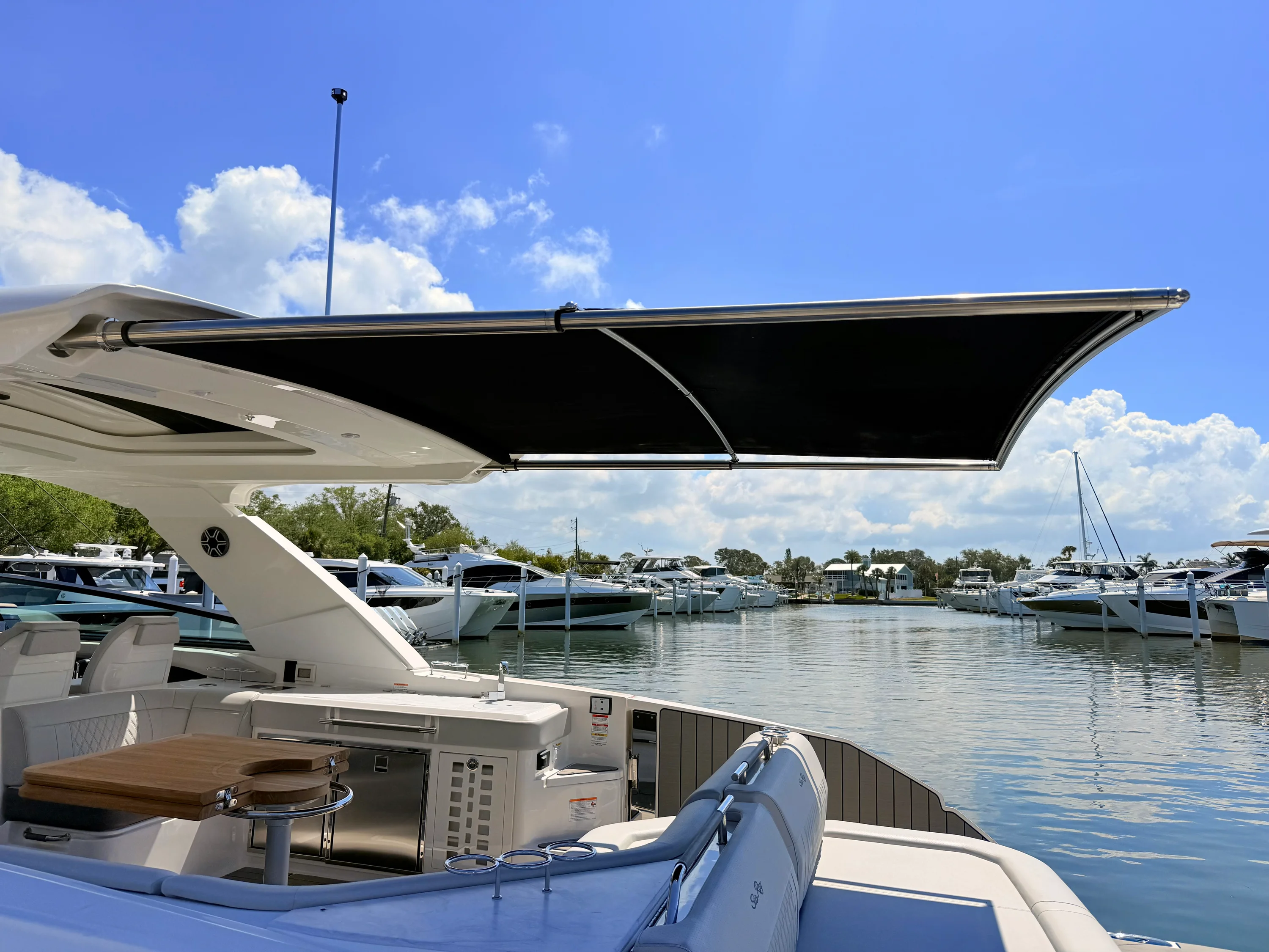 2026 Sea Ray SLX 400 Outboard Image Thumbnail #51